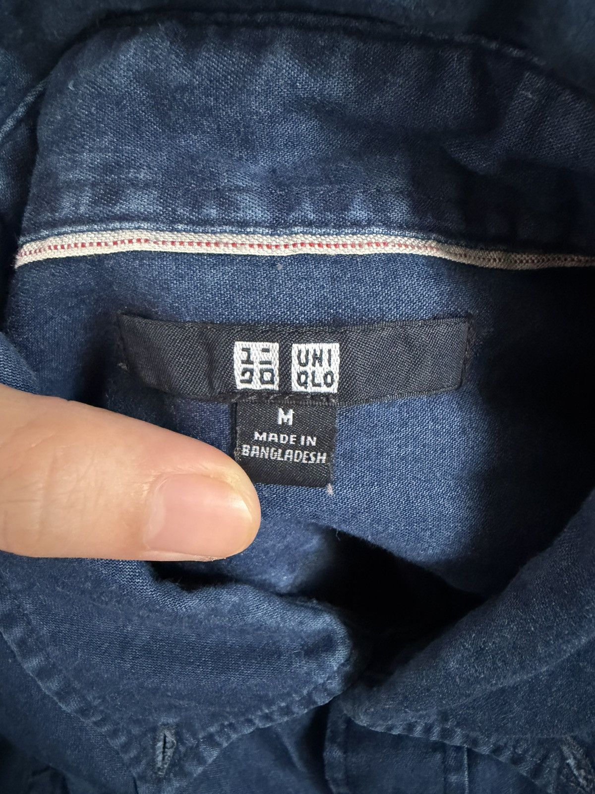 Uniqlo Vintage Uniqlo Button Ups Shirt Size US M / EU 48-50 / 2 - 9 Thumbnail