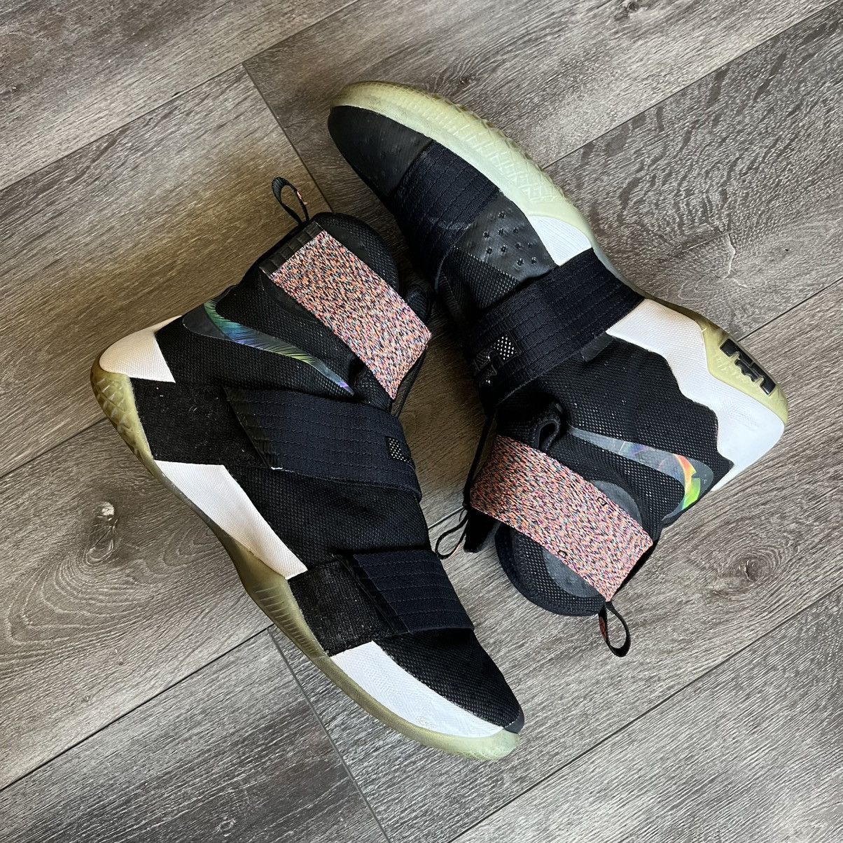 Nike Nike LeBron Soldier 10 Iridescent Zoom Basketball Shoes High Size US 12 / EU 45 - 2 Thumbnail