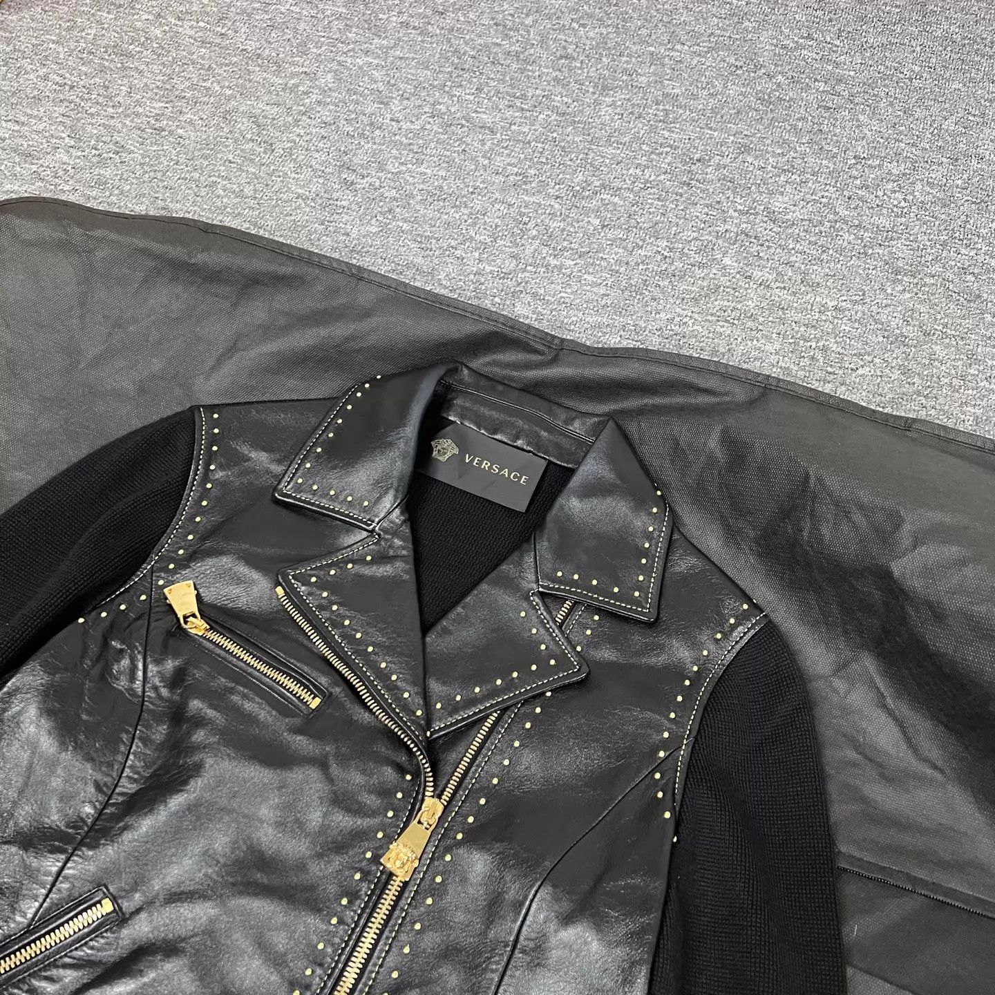 Versace Versace knit panel black gold leather biker jacket Size M / US 6-8 / IT 42-44 - 3 Thumbnail