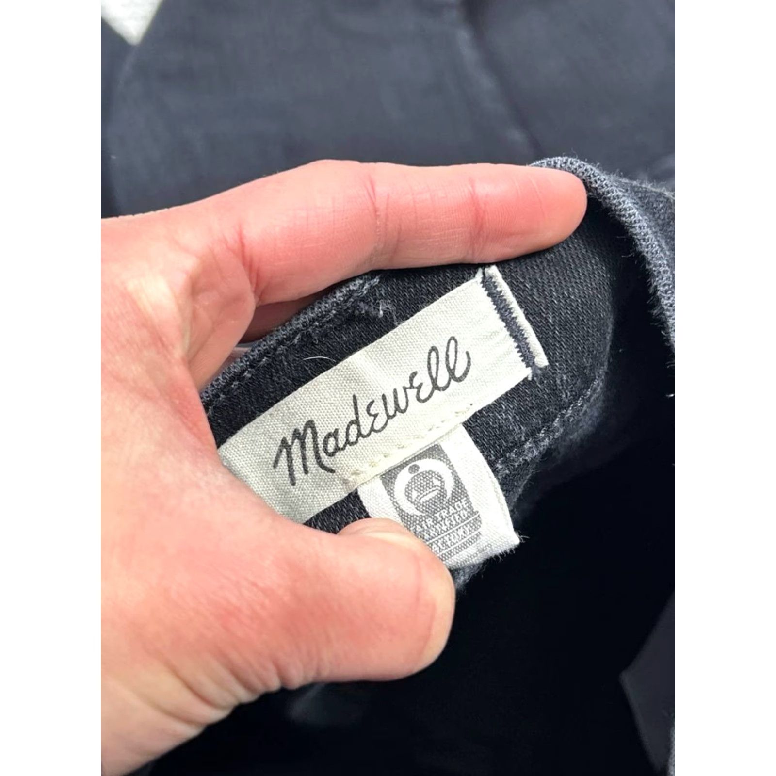 Madewell MADewell Kick Out Cropped Jeans Womens 25 Black Denim Midi Rise 24x26 City Preppy Cotton Polyester Elastane Jeans Women Size 42" / US 20 - 7 Thumbnail