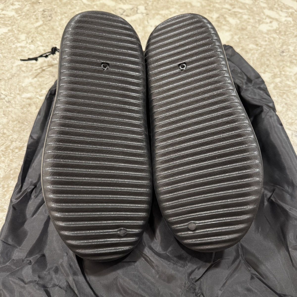 Yeezy Yeezy YZY SL-01 Size US 6 / EU 39 - 6 Thumbnail