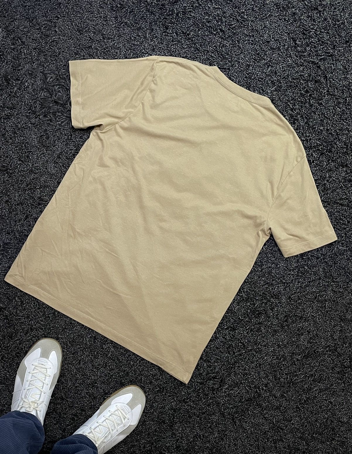True Religion True Religion t shirt big printed tee Y2K beige big logo Size US L / EU 52-54 / 3 - 6 Thumbnail