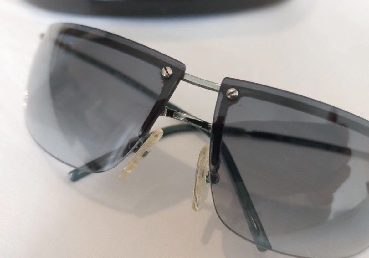 Gucci Vintage Gucci sunglasses rare rhinestones Size ONE SIZE - 5 Thumbnail