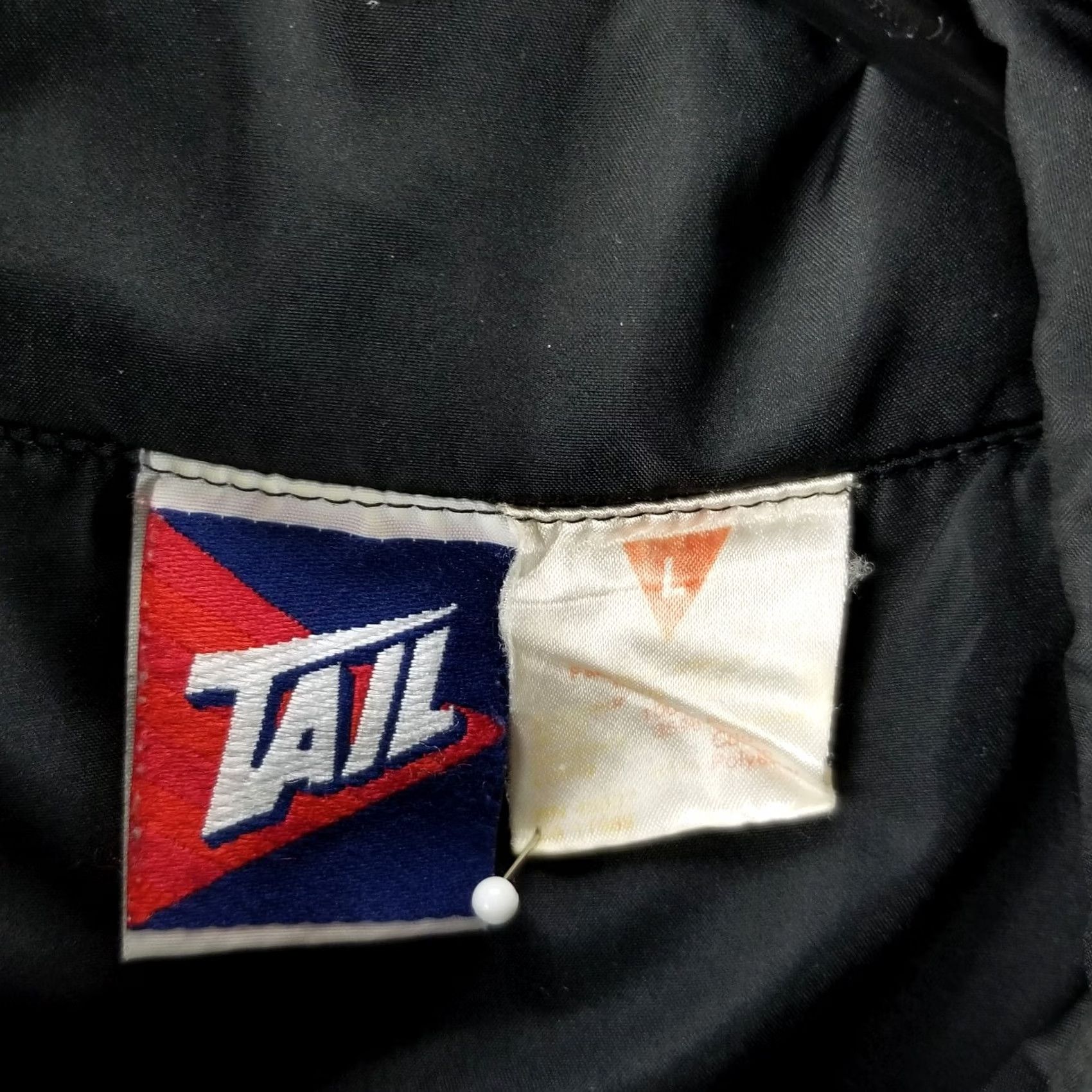 Vintage VINTAGE Tail 80s Windbreaker Track Jacket Women Large Black Zip Size L / US 10 / IT 46 - 3 Thumbnail