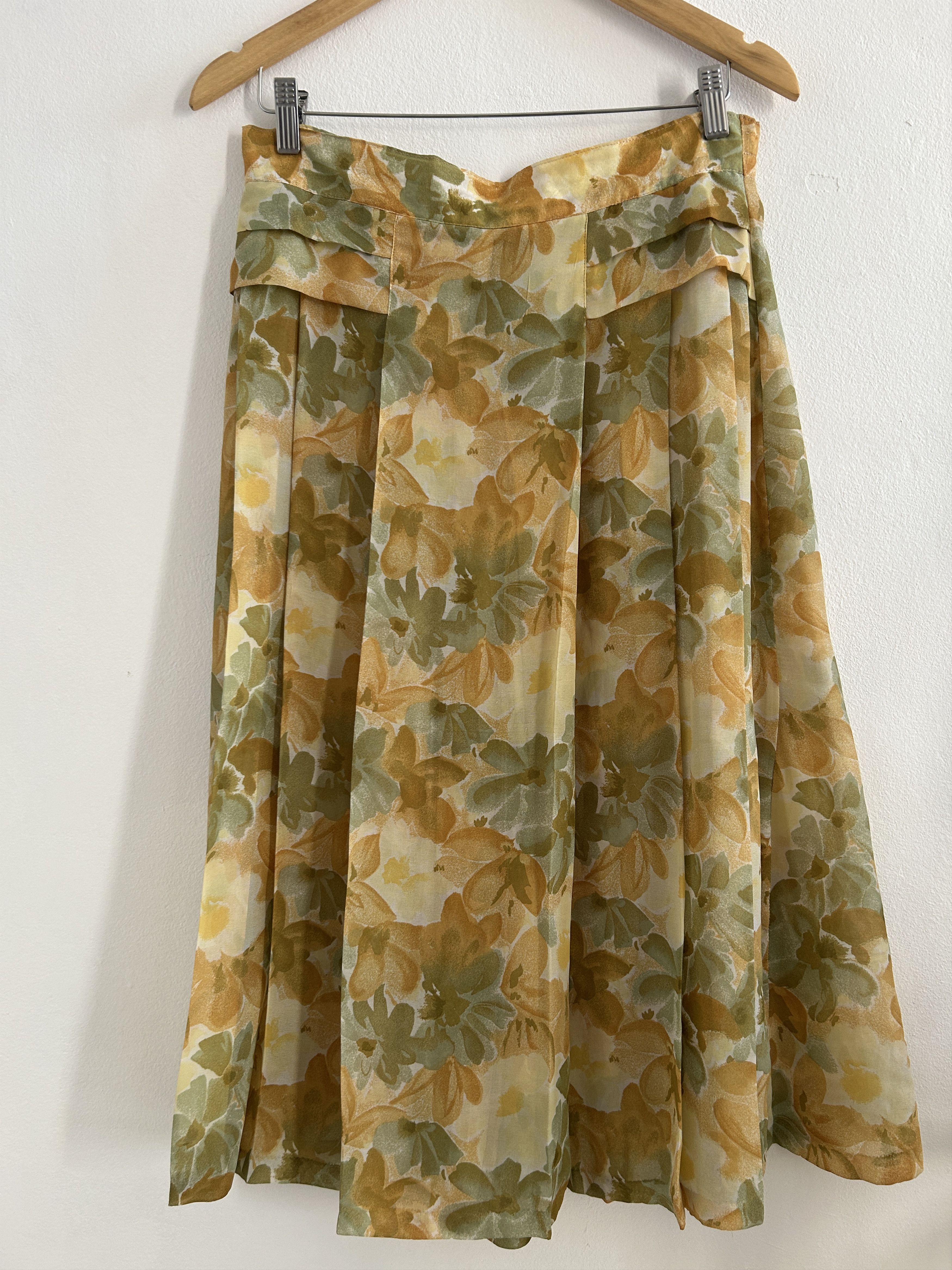 Vintage Vintage 90s Floral Midi Skirt Size 30" / US 8 / IT 44 - 8 Thumbnail