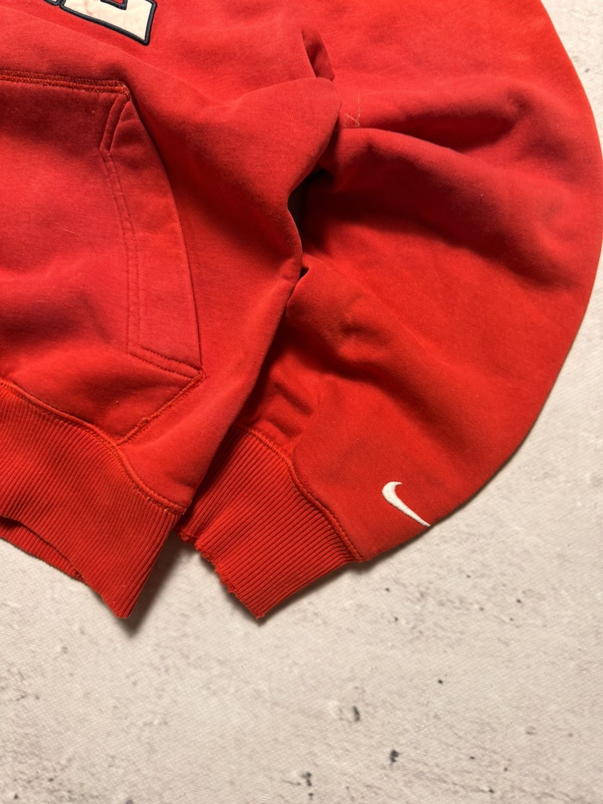 Nike × Vintage NIKE VINTAGE CENTER LOGO OVERSIZE BOXY HOODIE Size US S / EU 44-46 / 1 - 3 Thumbnail