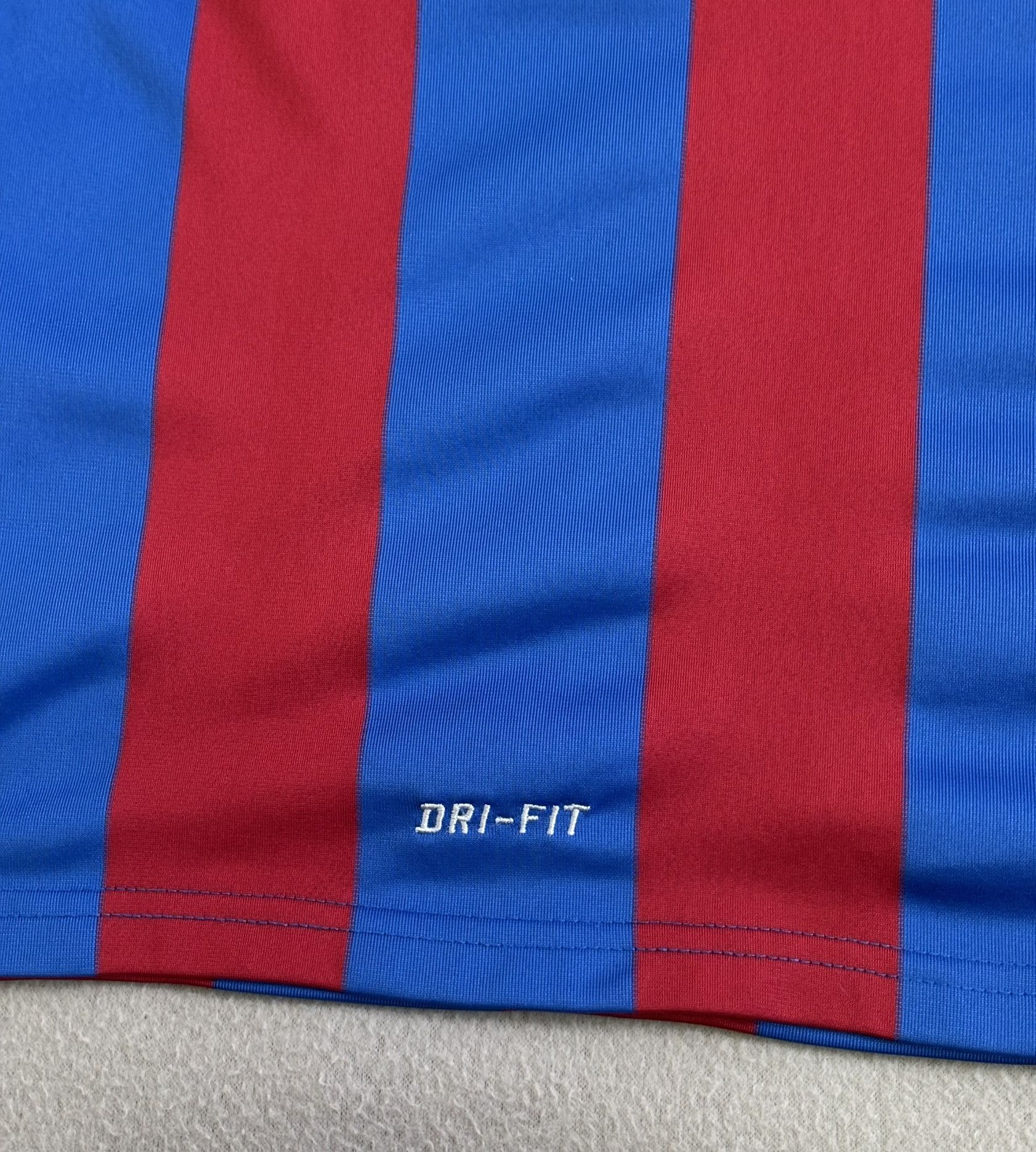 Nike Nike #33 Glussing Football Jersey Size L Size US L / EU 52-54 / 3 - 8 Thumbnail