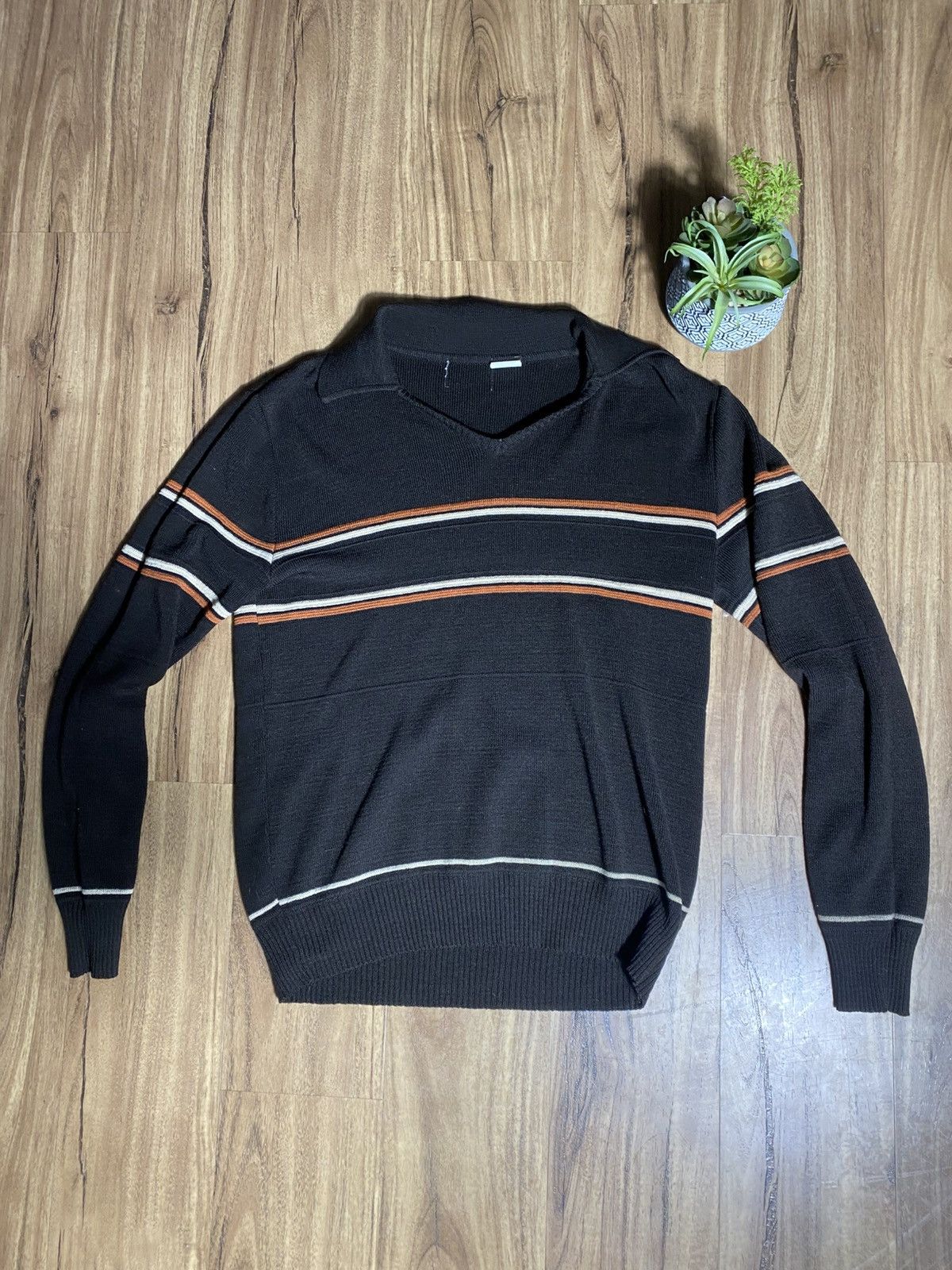 Polo Ralph Lauren Brown V-Neck Sweater 2000s Size US S / EU 44-46 / 1 - 1 Thumbnail