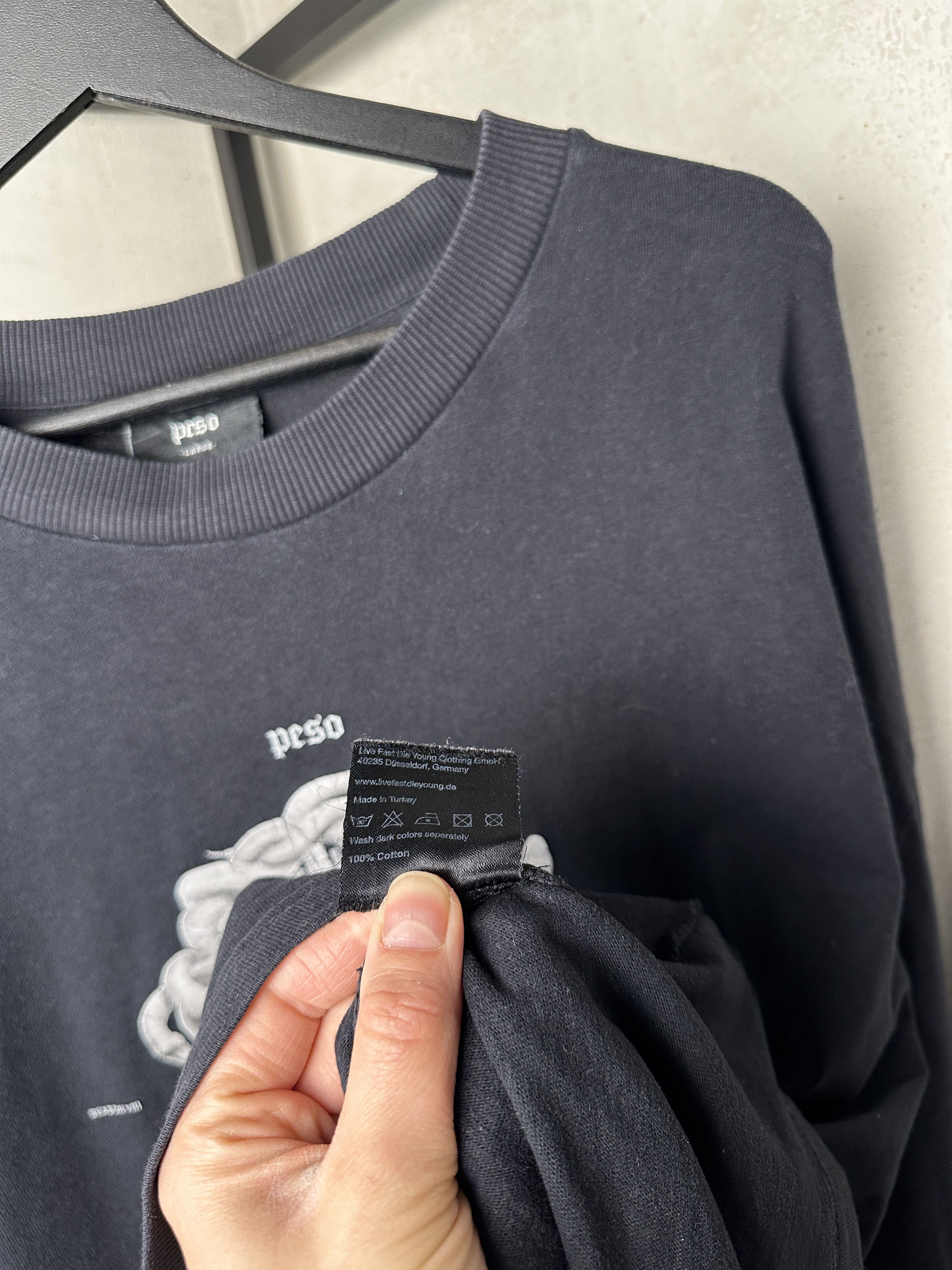 Peso PESO Medusa Shirt Size US L / EU 52-54 / 3 - 13 Thumbnail