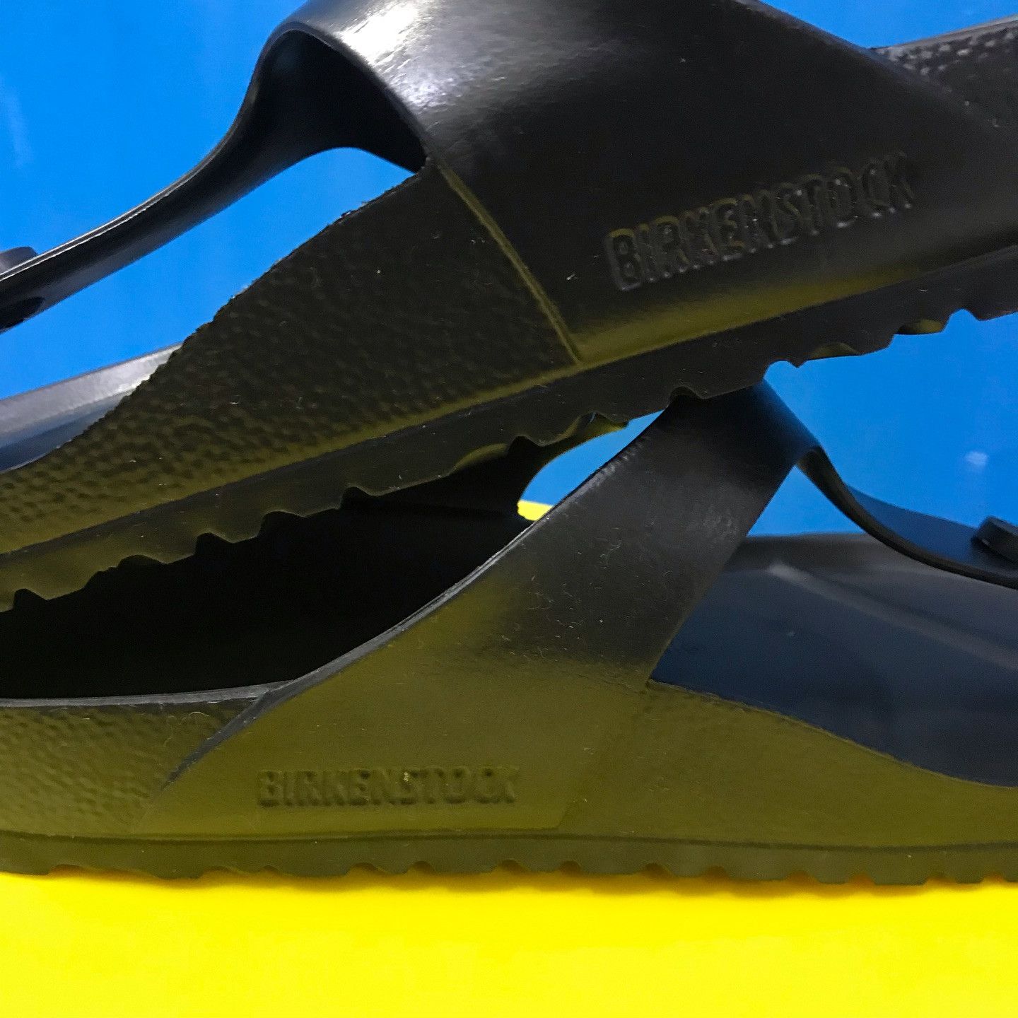 Birkenstock Birkenstock Gizeh eva Black One Strap Made in Germany Size US 9 / EU 42 - 5 Thumbnail