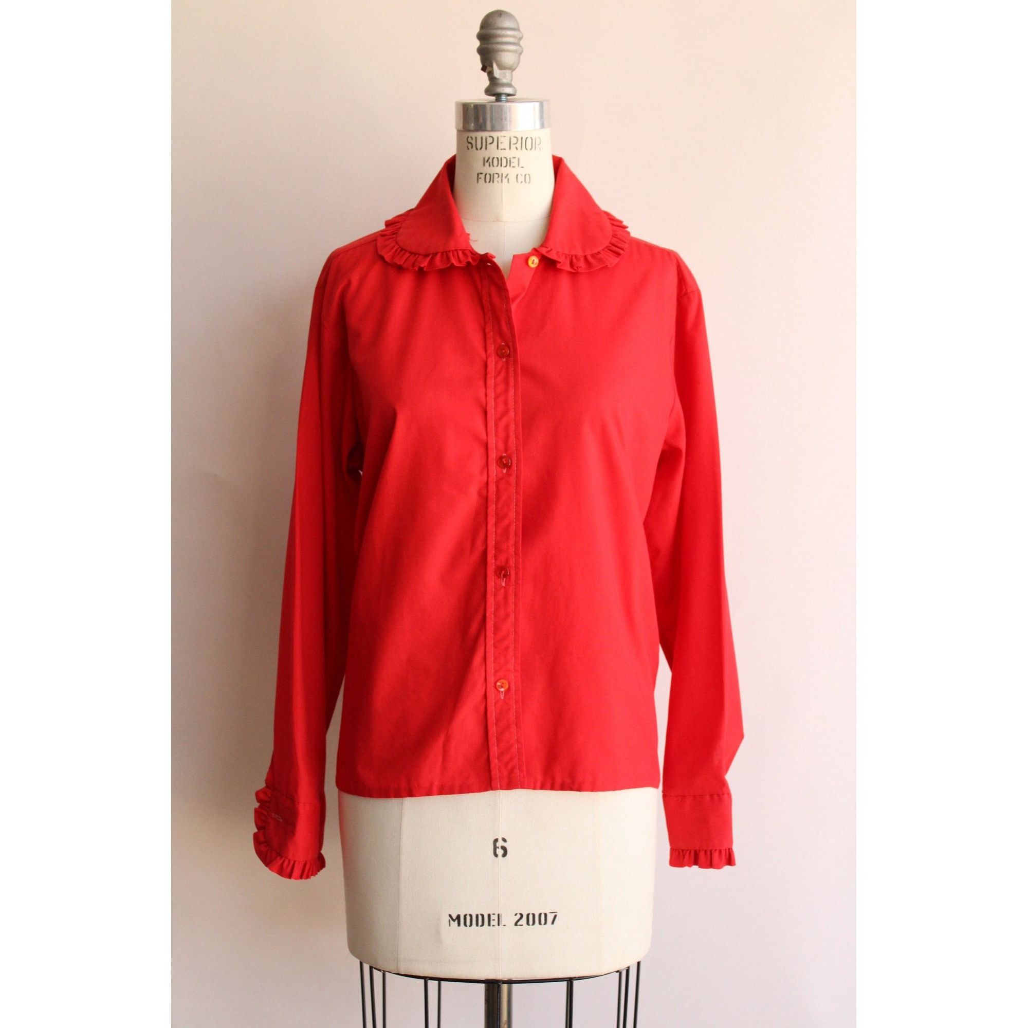 Vintage Vintage 1970s Blouse, Lady Marlboro Red Button Up Shirt with Size L / US 10 / IT 46 - 2 Thumbnail