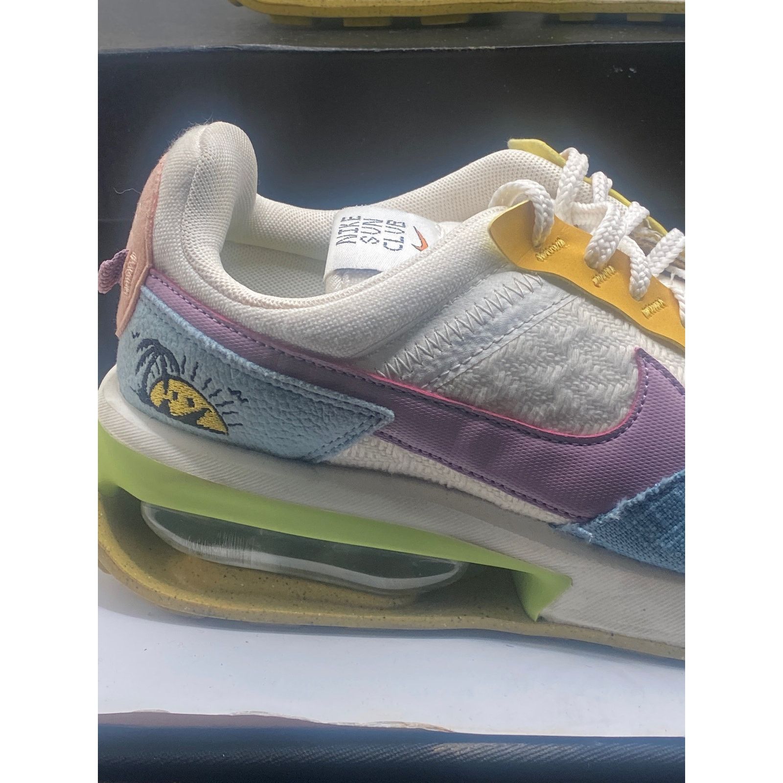 Nike Nike Air Max Pre-Day SE DJ9984-100 US 9 Multicolor Sun Club Size US 9 / IT 39 - 9 Thumbnail