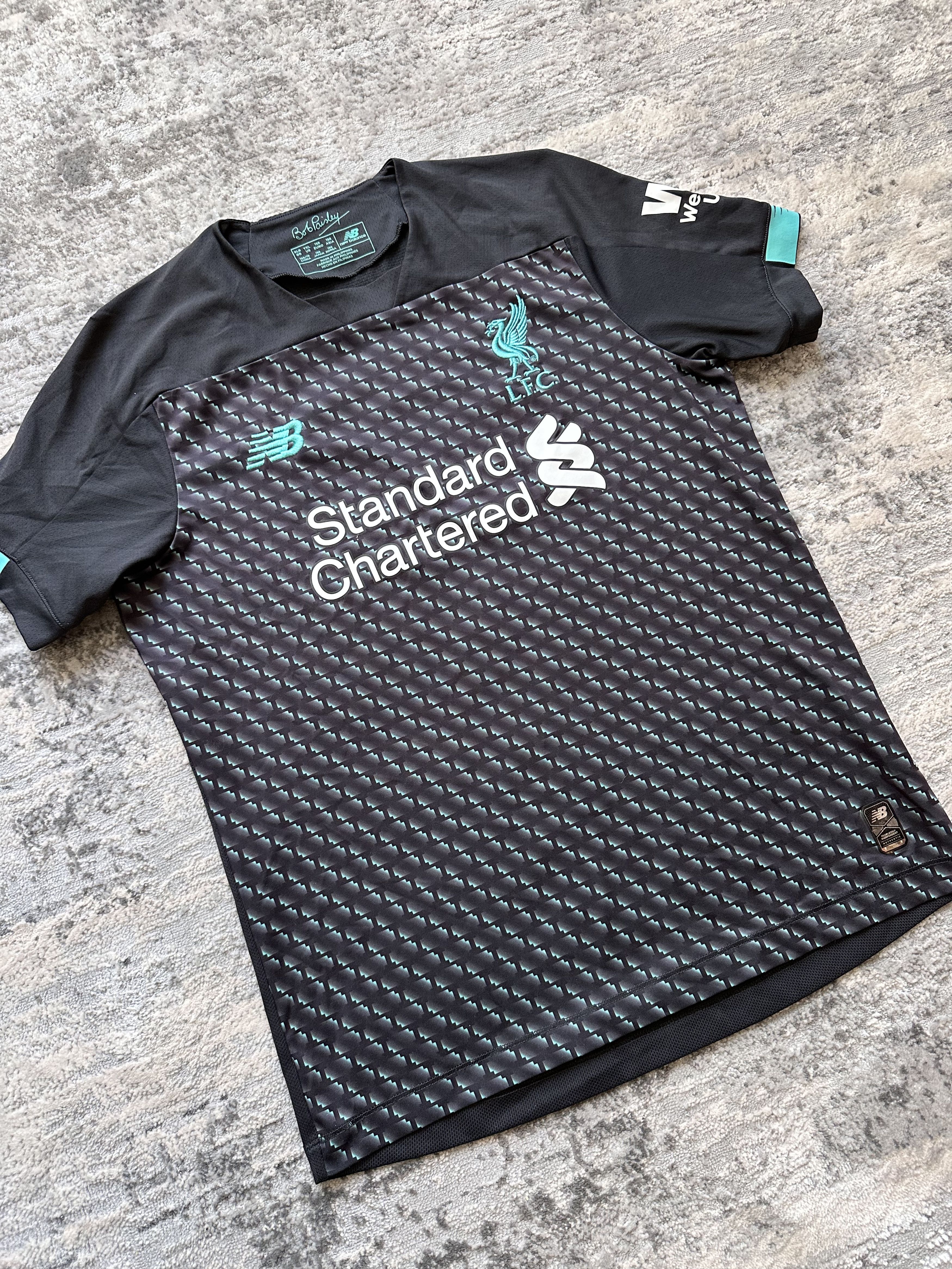 New Balance New Balance Liverpool jersey t shirt YXL Size US XS / EU 42 / 0 - 2 Thumbnail