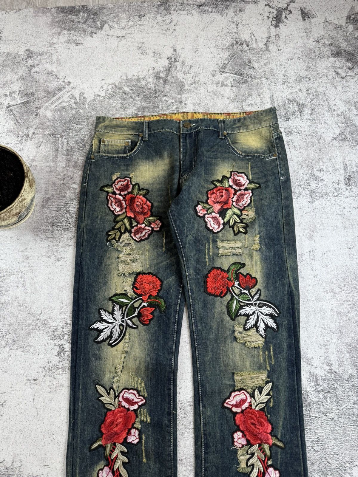 Japanese Brand Rose Embroidered Faded Skate Relaxed Jeans Pants Trousers Size US 38 / EU 54 - 6 Thumbnail