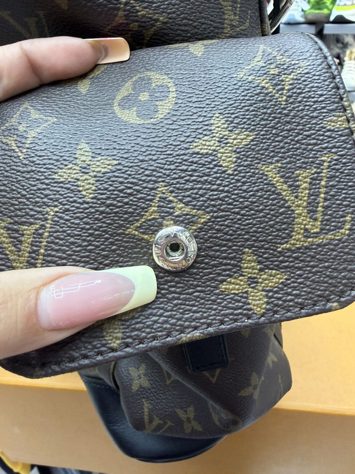 Louis Vuitton Louis Vuitton Christopher Brown Backpack Size ONE SIZE - 13 Thumbnail