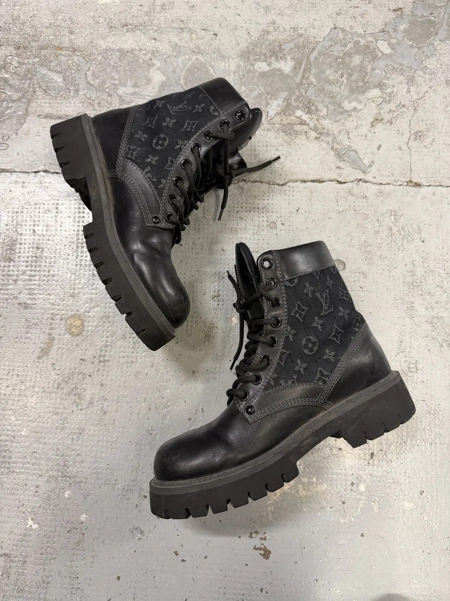 Louis Vuitton Louis Vuitton Black Leather Ranger Combat Boots Size US 10.5 / EU 43-44 - 2 Thumbnail