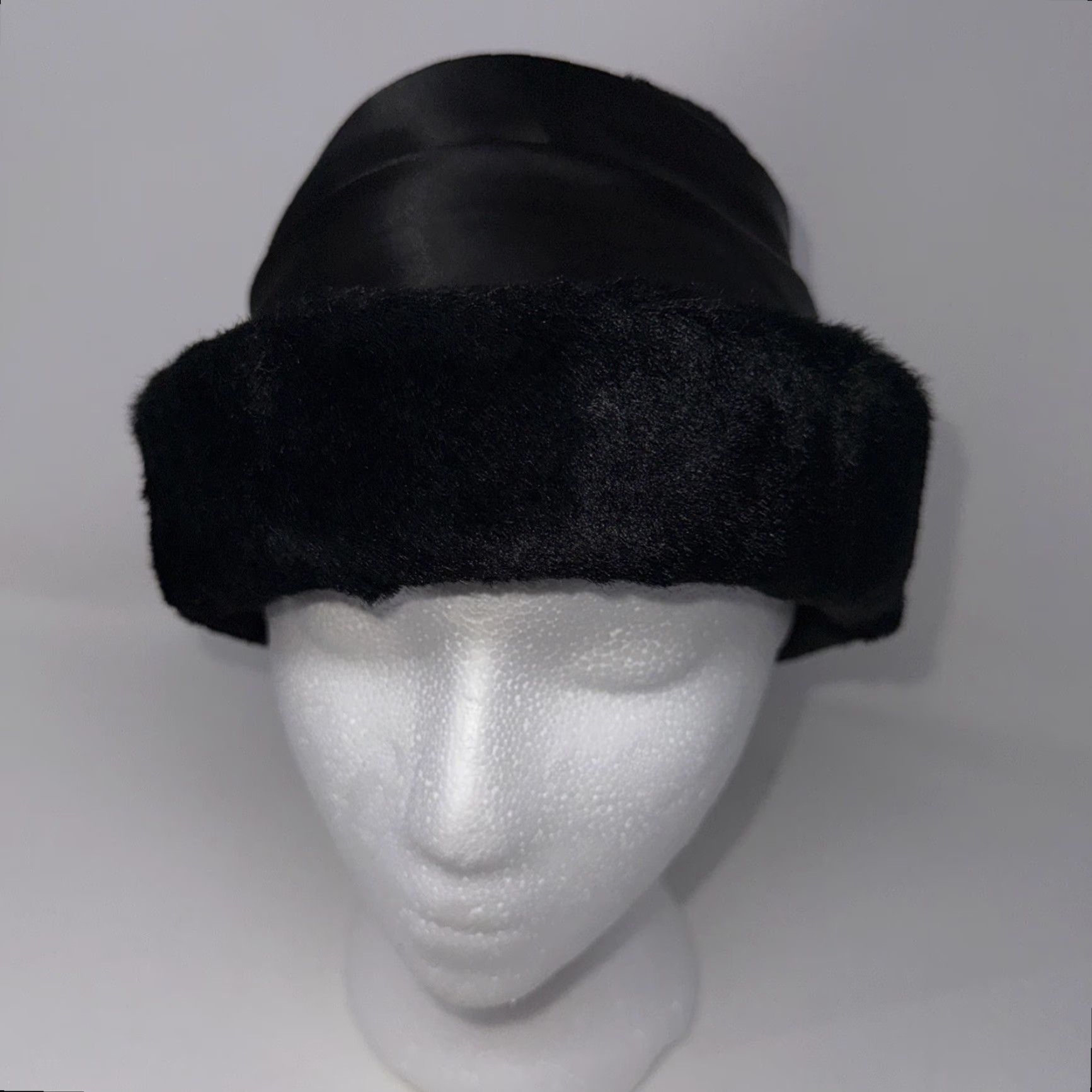 Vintage VINTAGE Black Women’s Flapper Hat Metal Rim Faux Fur Union Made USA Net Size ONE SIZE - 4 Thumbnail