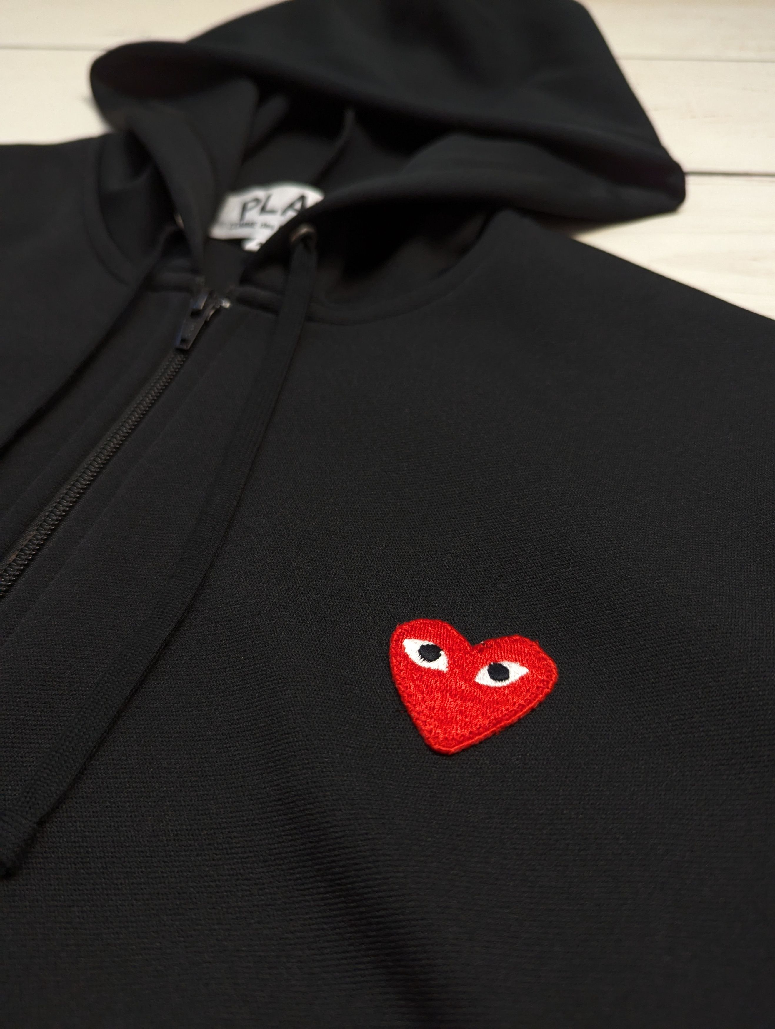 Comme des Garcons Comme des Garçons Play Zip Hoodie Jacket M Size US M / EU 48-50 / 2 - 5 Thumbnail