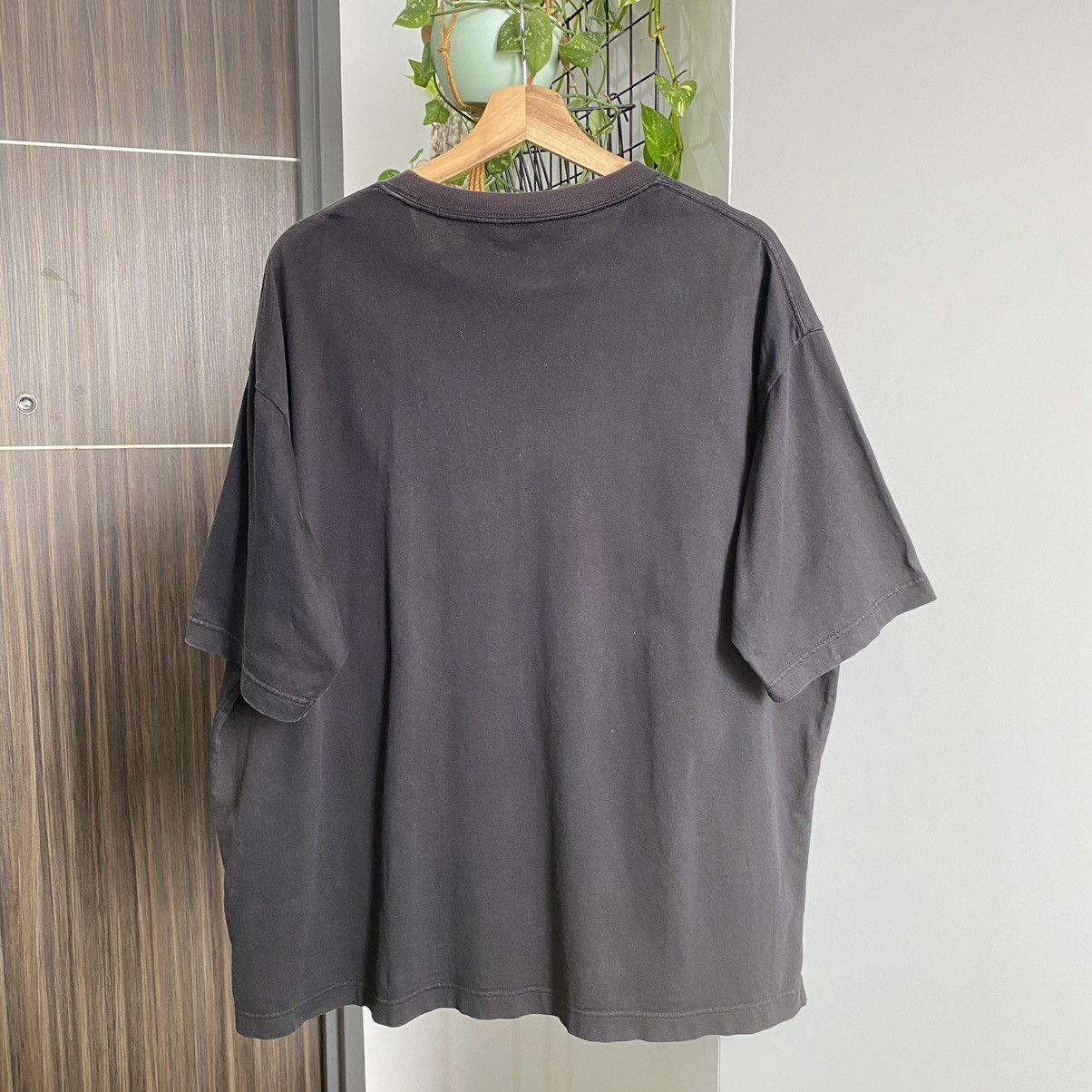Lemaire × Uniqlo Thrashed Faded Lemaire x Uniqlo Pocket ERD GRUNGE PLAIN TEE Size US XXL / EU 58 / 5 - 4 Thumbnail