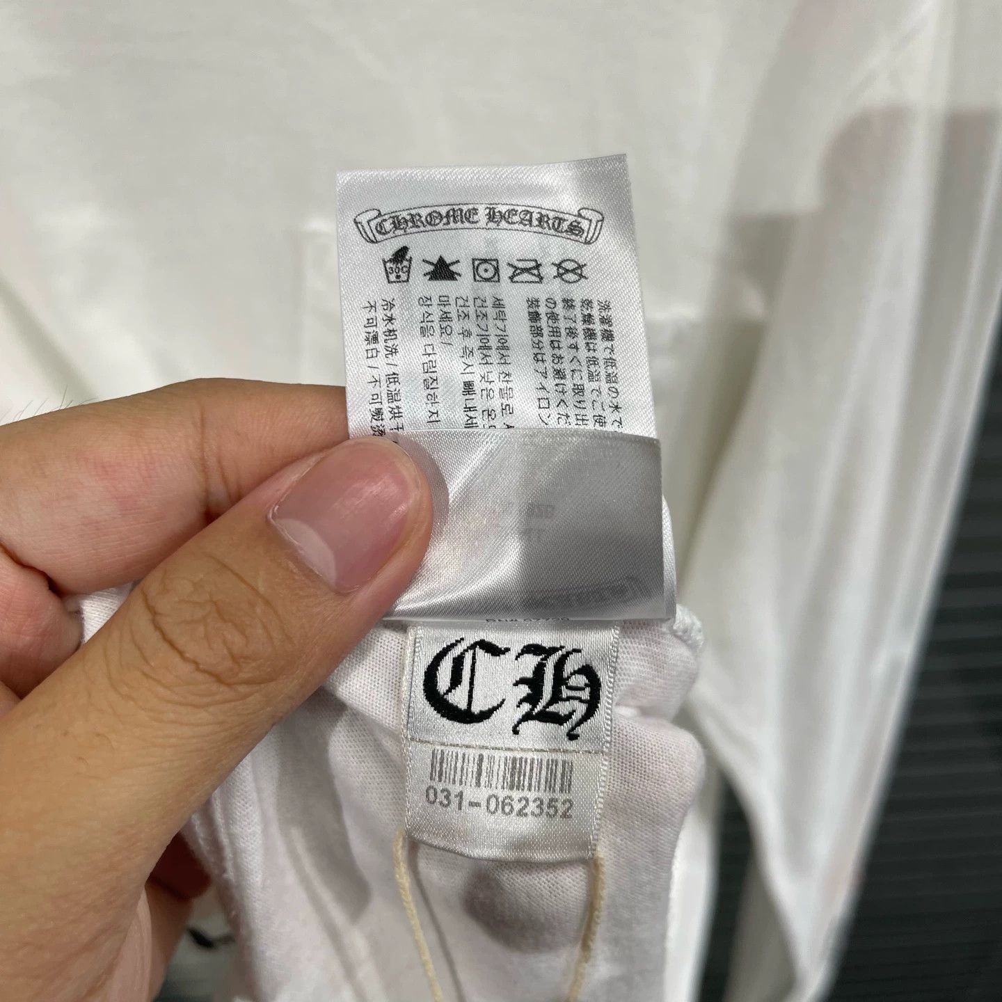 Chrome Hearts Chrome Hearts White Arm Color Logo Back Cross Long S Size US S / EU 44-46 / 1 - 6 Thumbnail