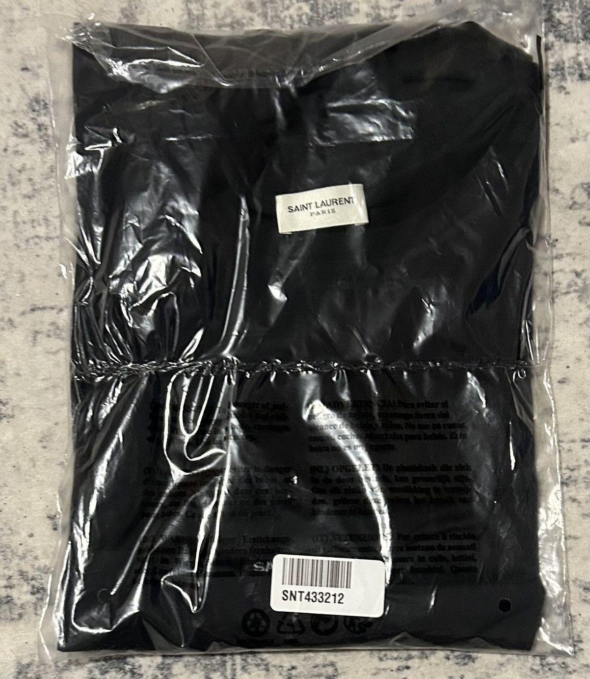 Yves Saint Laurent Black YSL Shirt Size US L / EU 52-54 / 3 - 4 Thumbnail