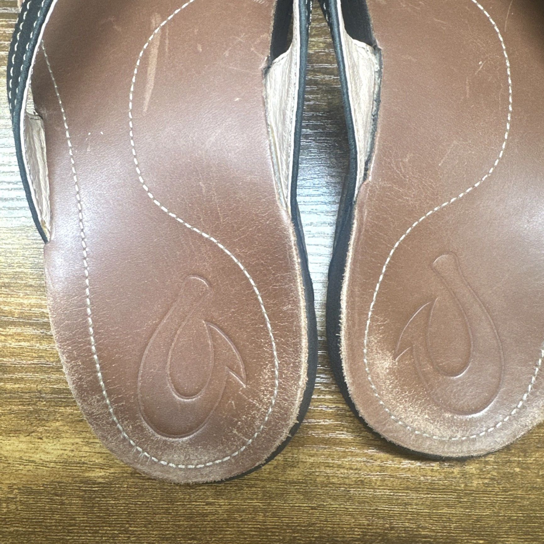 Olukai OluKai Sandal Women Black Leather Thong Flip Flop 10 Casual Beach Vacation Women's Shoes Size US 10 / IT 40 - 7 Thumbnail