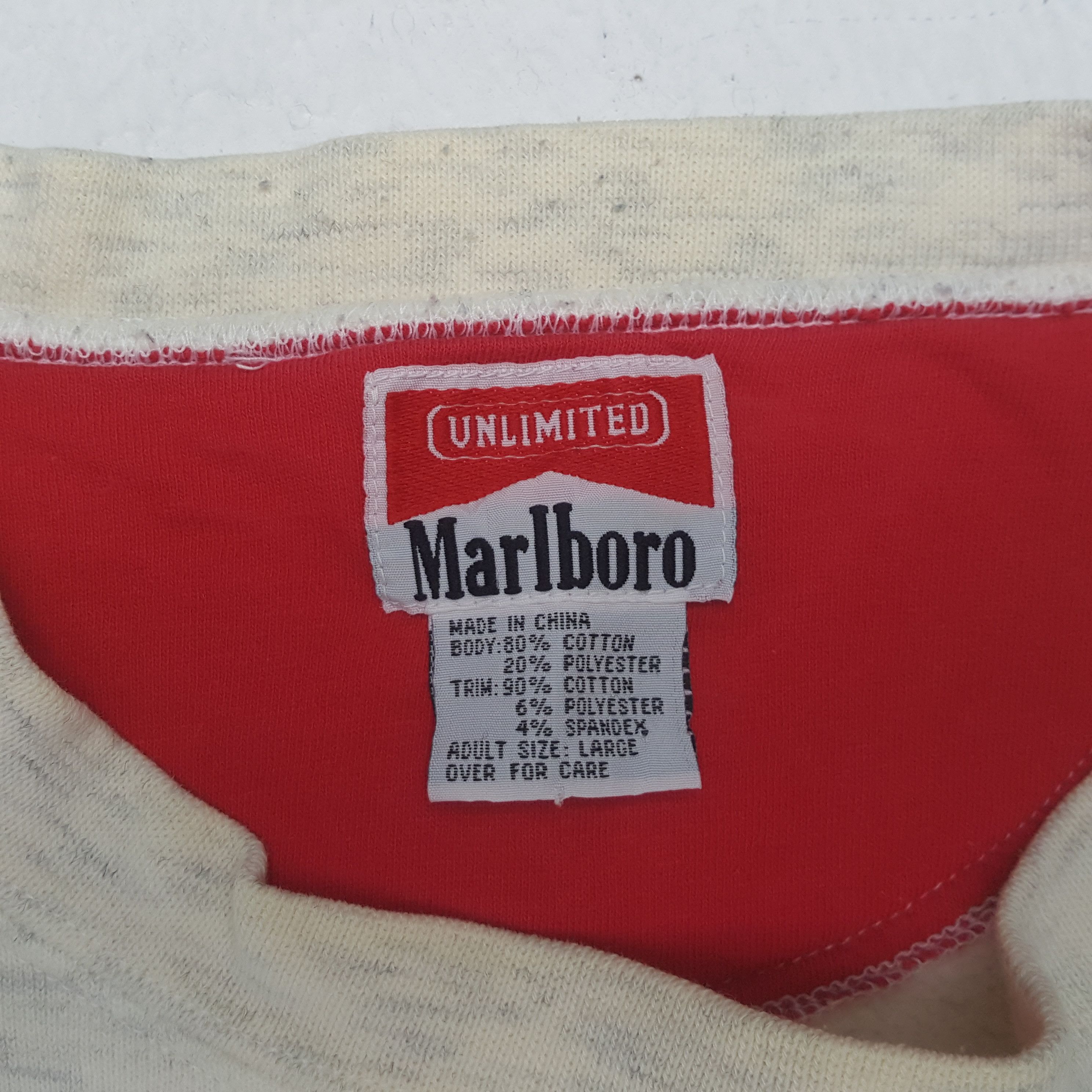 Marlboro UNLIMITED MARLBORO Vintage Sweatshirt C293N19 Size US L / EU 52-54 / 3 - 4 Thumbnail