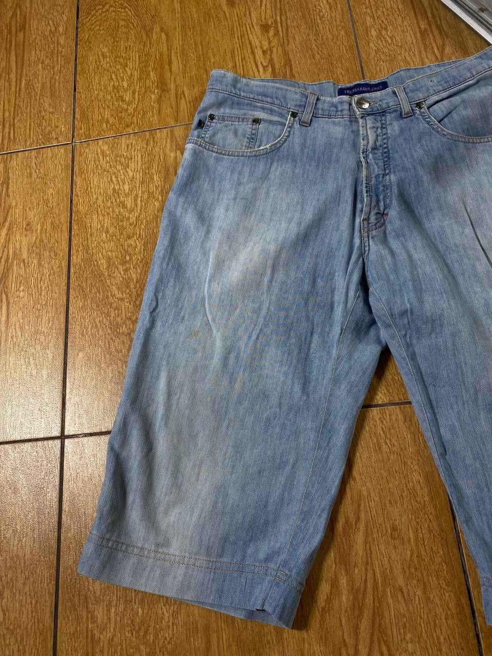 Trussardi × Vintage Vintage Short Denim Trussardi Flared Style Double Waist Size US 32 / EU 48 - 23 Thumbnail