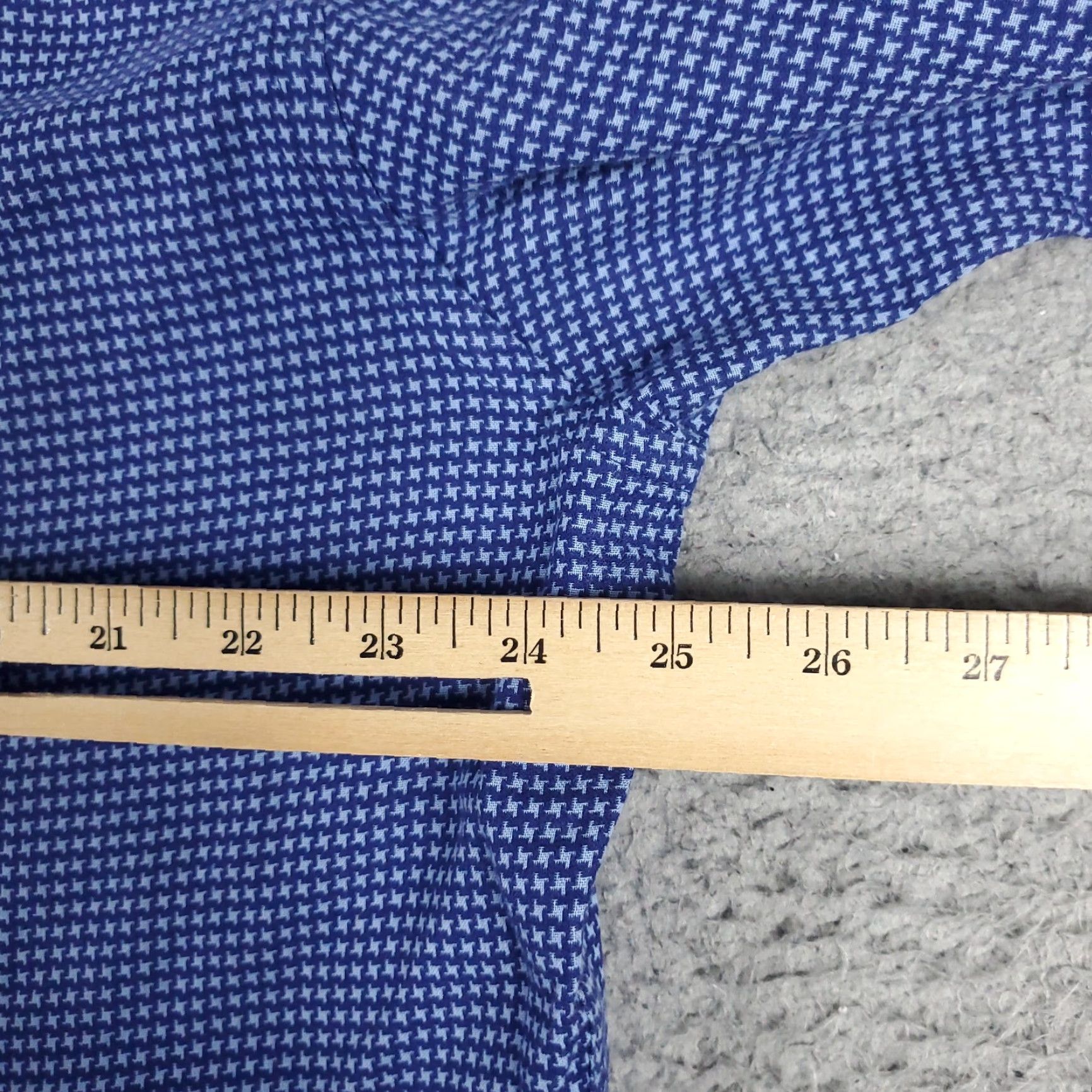 BUGATCHI BUGATCHI Uomo Shirt Men XL Blue Geometric Button-Up Long Sleeve Casual Formal All Seasons Pockets Regular Button-Front Collared Shirt Men Size US XL / EU 56 / 4 - 5 Thumbnail