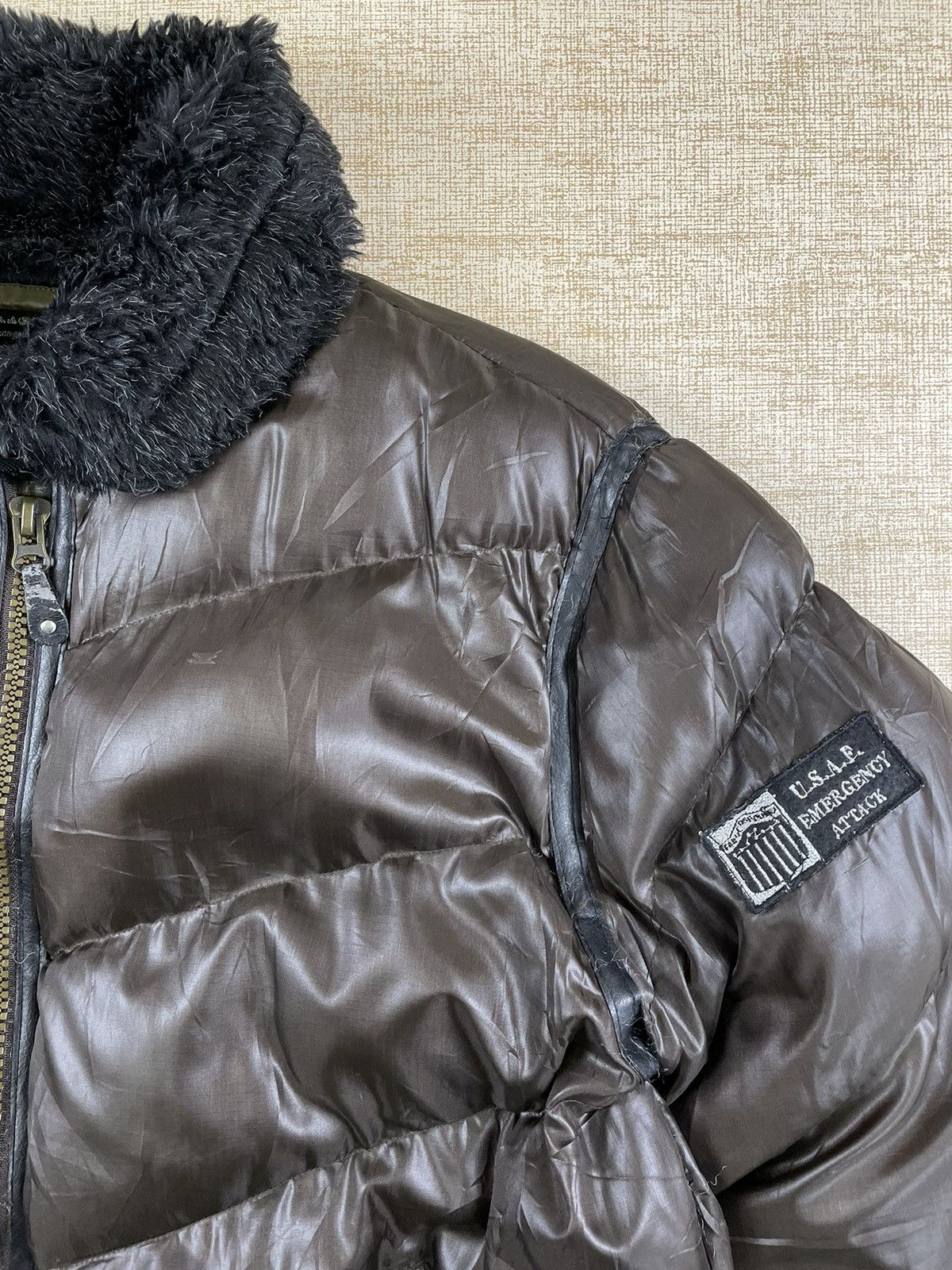 Vintage Vintage USAF Emergency Attack Faux Fur Puffer Jacket Size US L / EU 52-54 / 3 - 8 Thumbnail