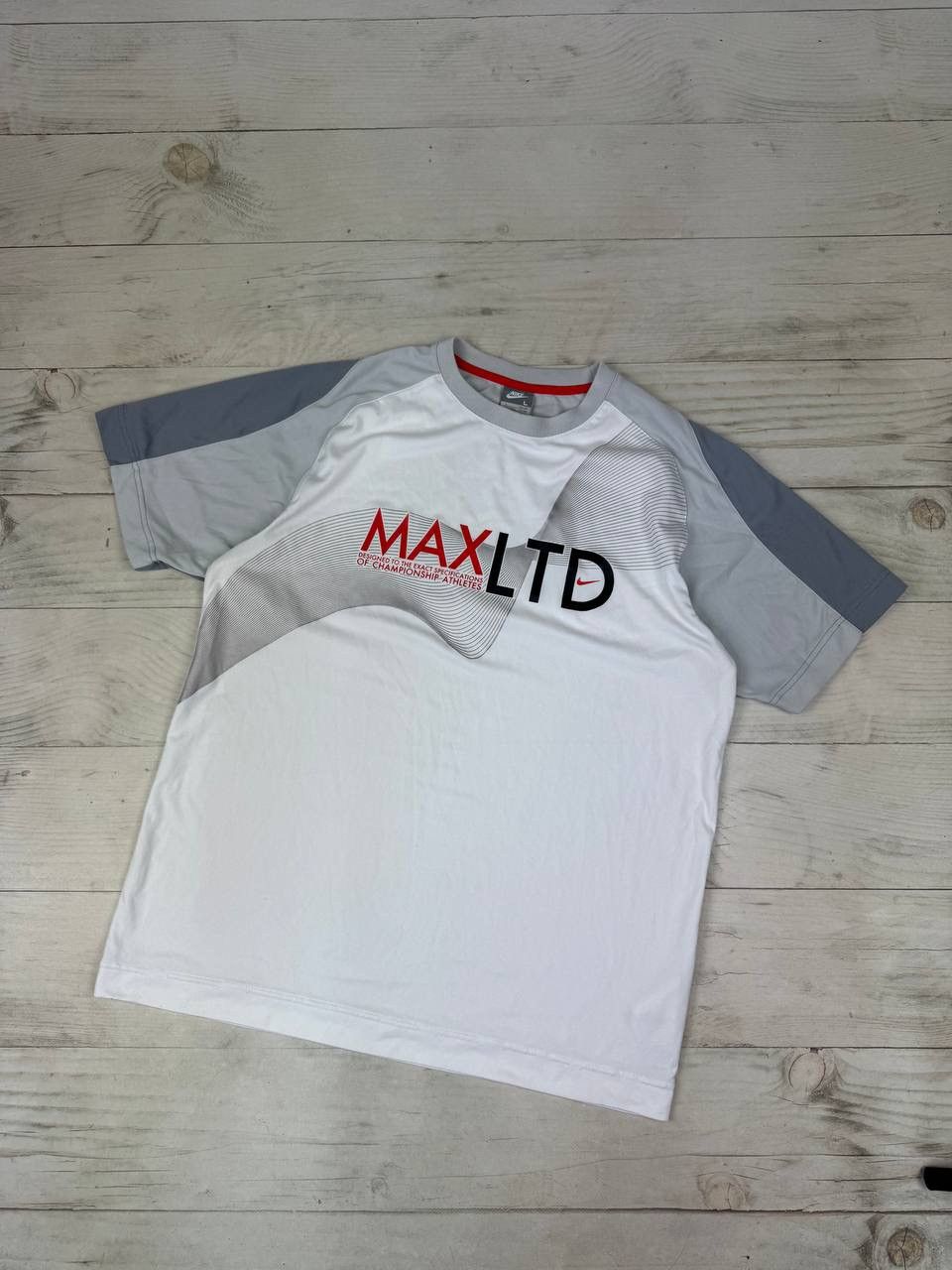 Nike Vintage Nike Max LTD T Shirt Big Logo Size US L / EU 52-54 / 3 - 2 Thumbnail