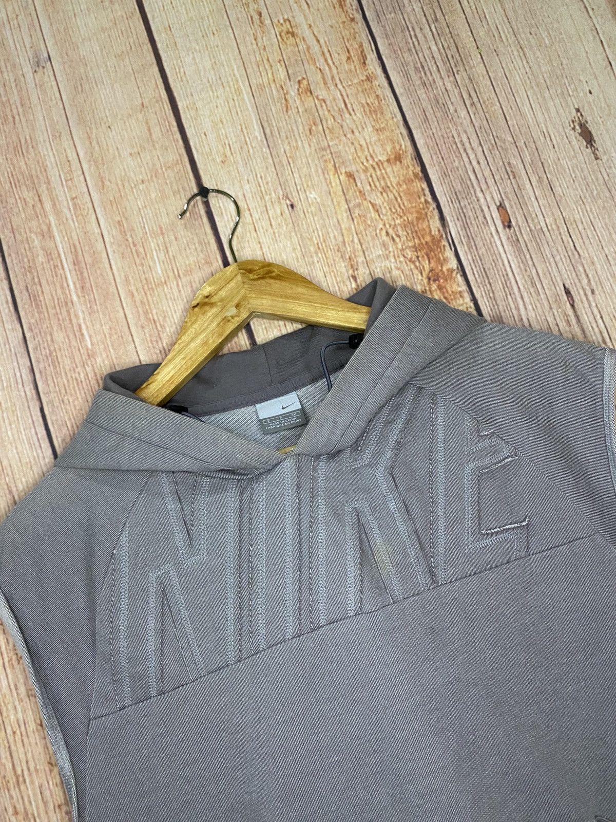 Nike Vintage Nike Spellout Sleeveless Hoodie Pullover Size US S / EU 44-46 / 1 - 3 Thumbnail