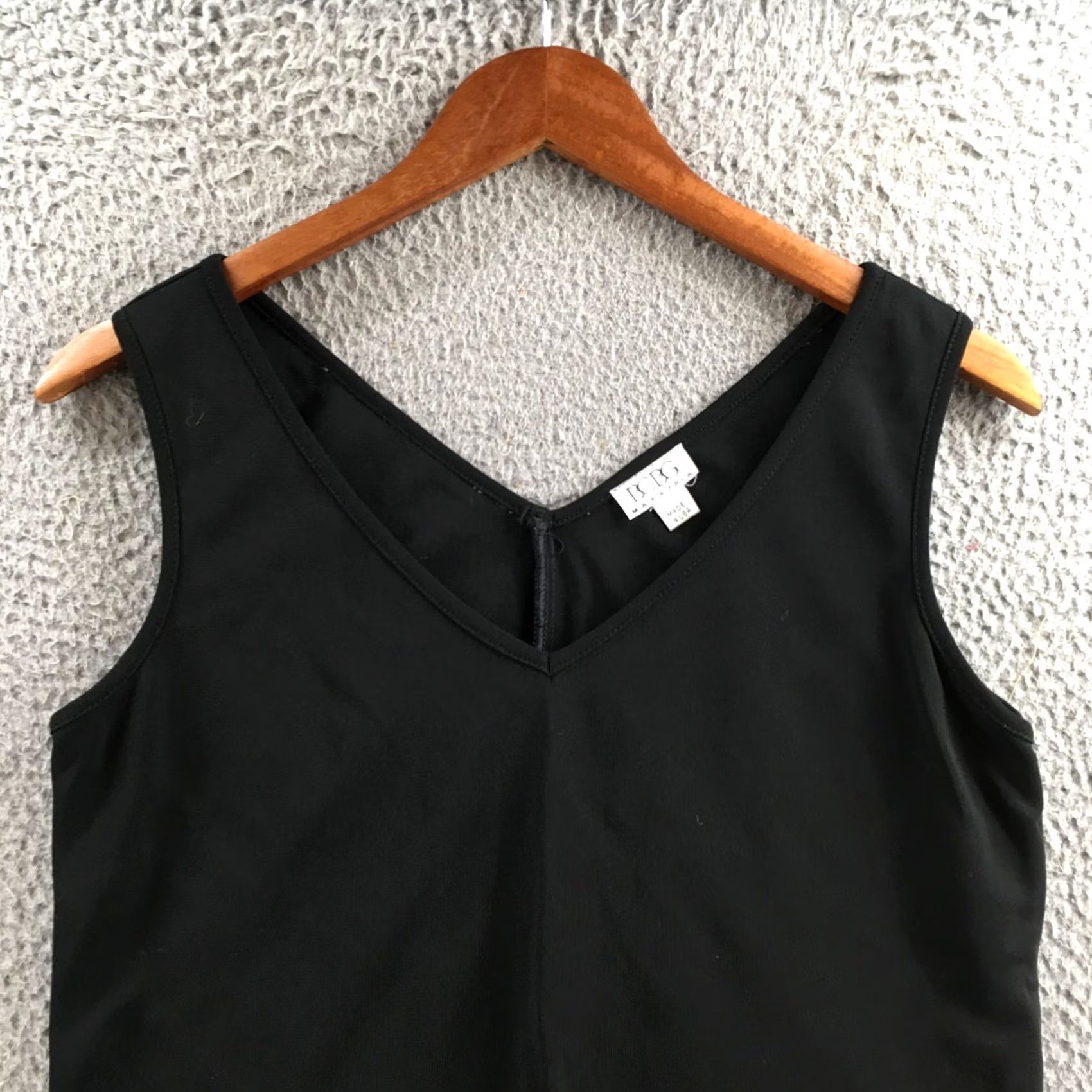 Bcbgmaxazria BCBGMAXAZRIA Blouse Womens Large Black Sleeveless V-Neck Pullover Tank Top Size L / US 10 / IT 46 - 2 Thumbnail