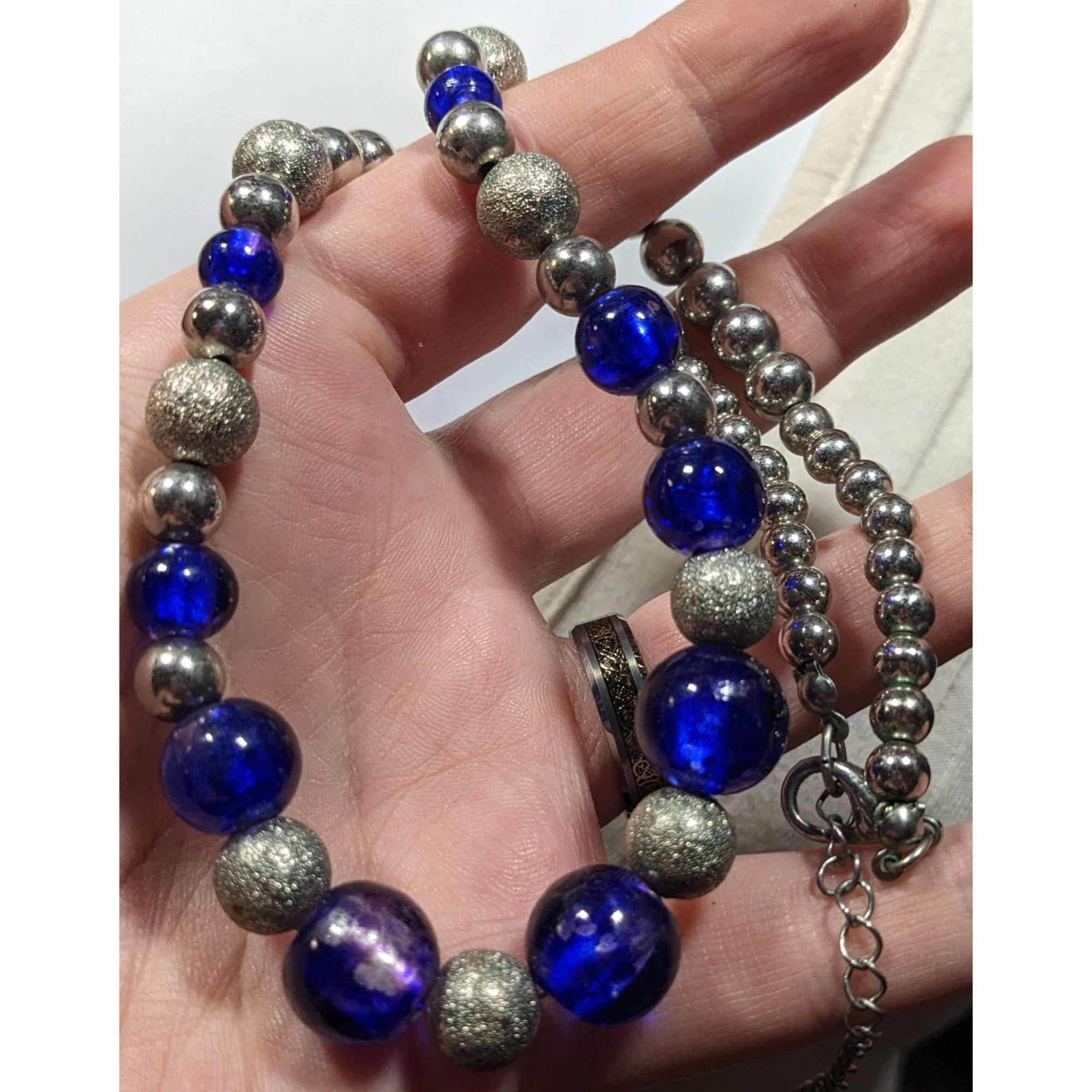 Other Casual Blue And Silver Tone Metal And Glass Beaded Necklace Size ONE SIZE - 7 Thumbnail