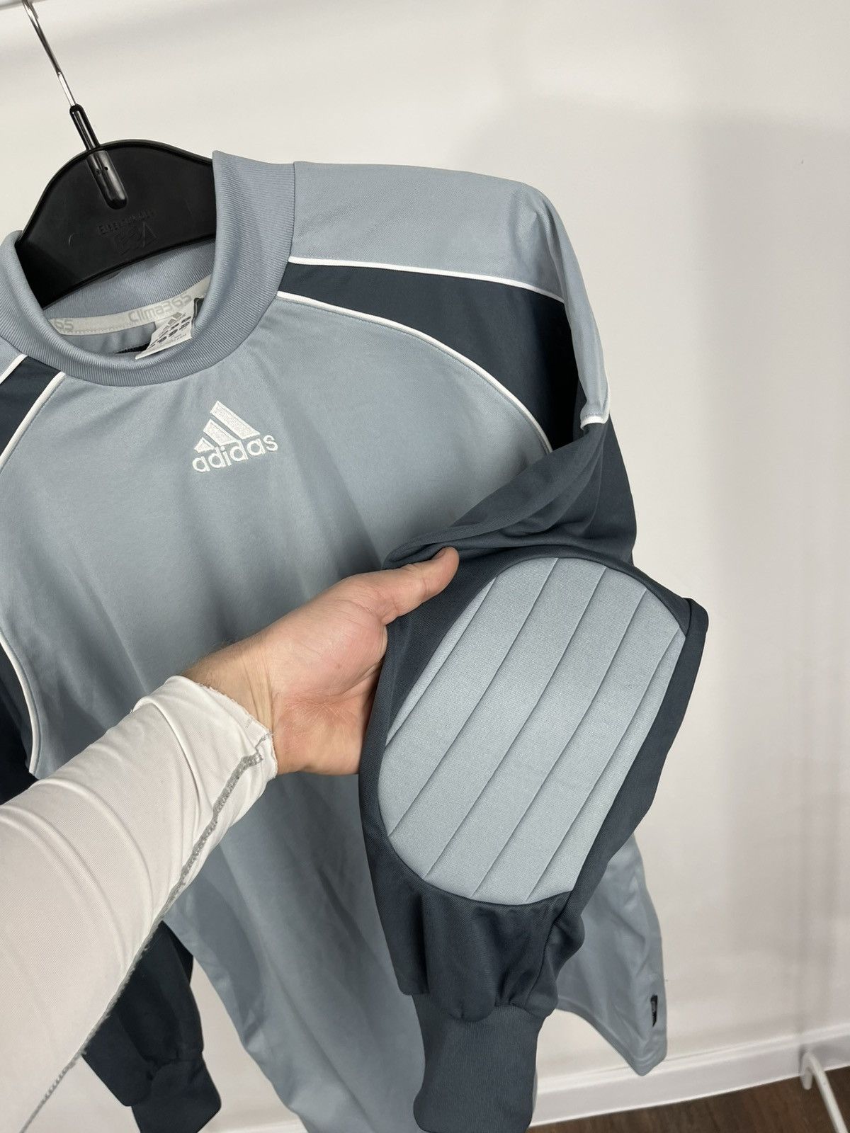 Adidas Vintage Adidas Goalkeeper Jersey Long Sleeve Padded Size S Size US S / EU 44-46 / 1 - 7 Thumbnail