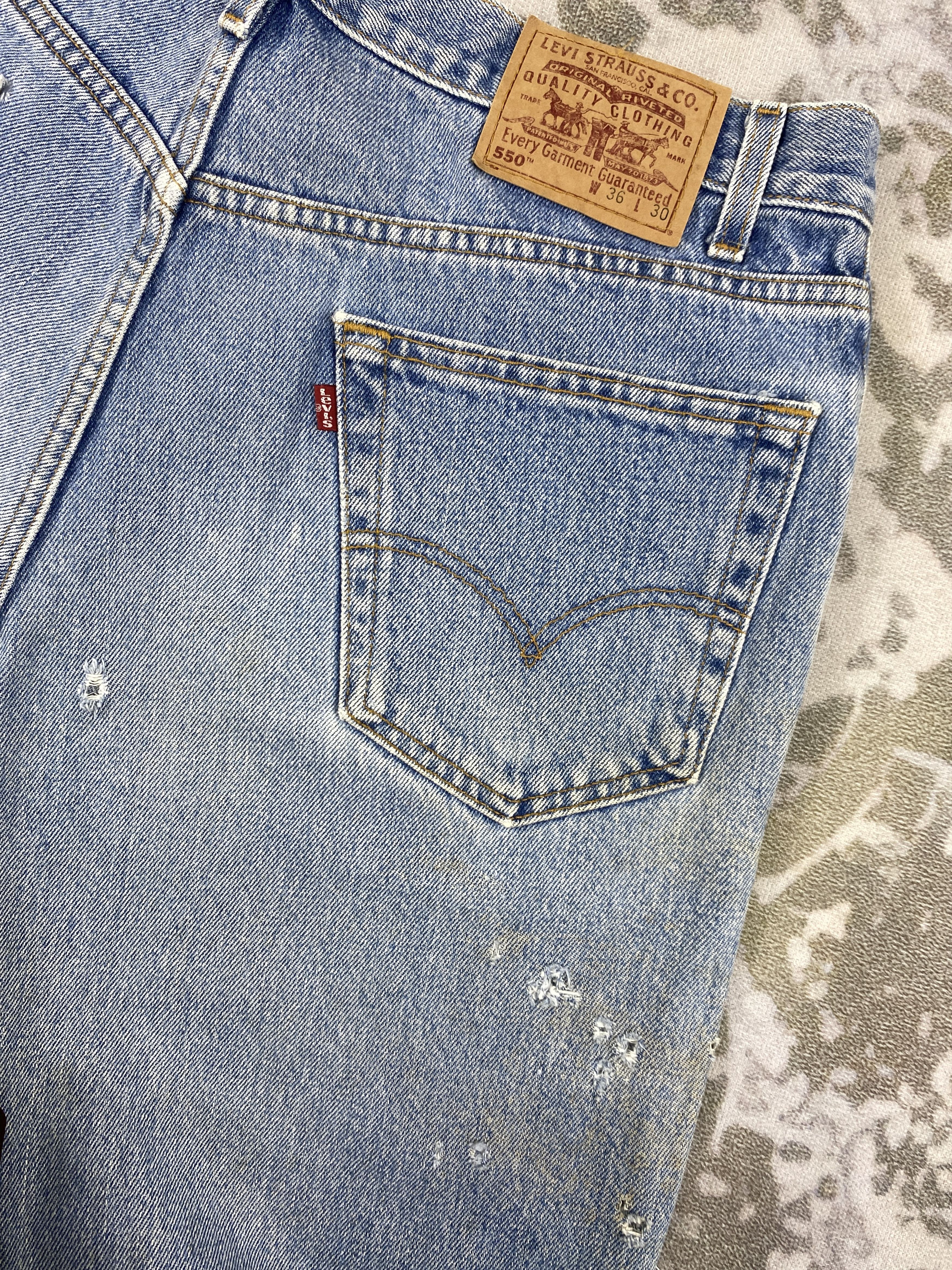 Levi's 90's Mid Blue Vintage Levi's 550 USA 34x30 Denim -JN1915 Size US 34 / EU 50 - 12 Thumbnail