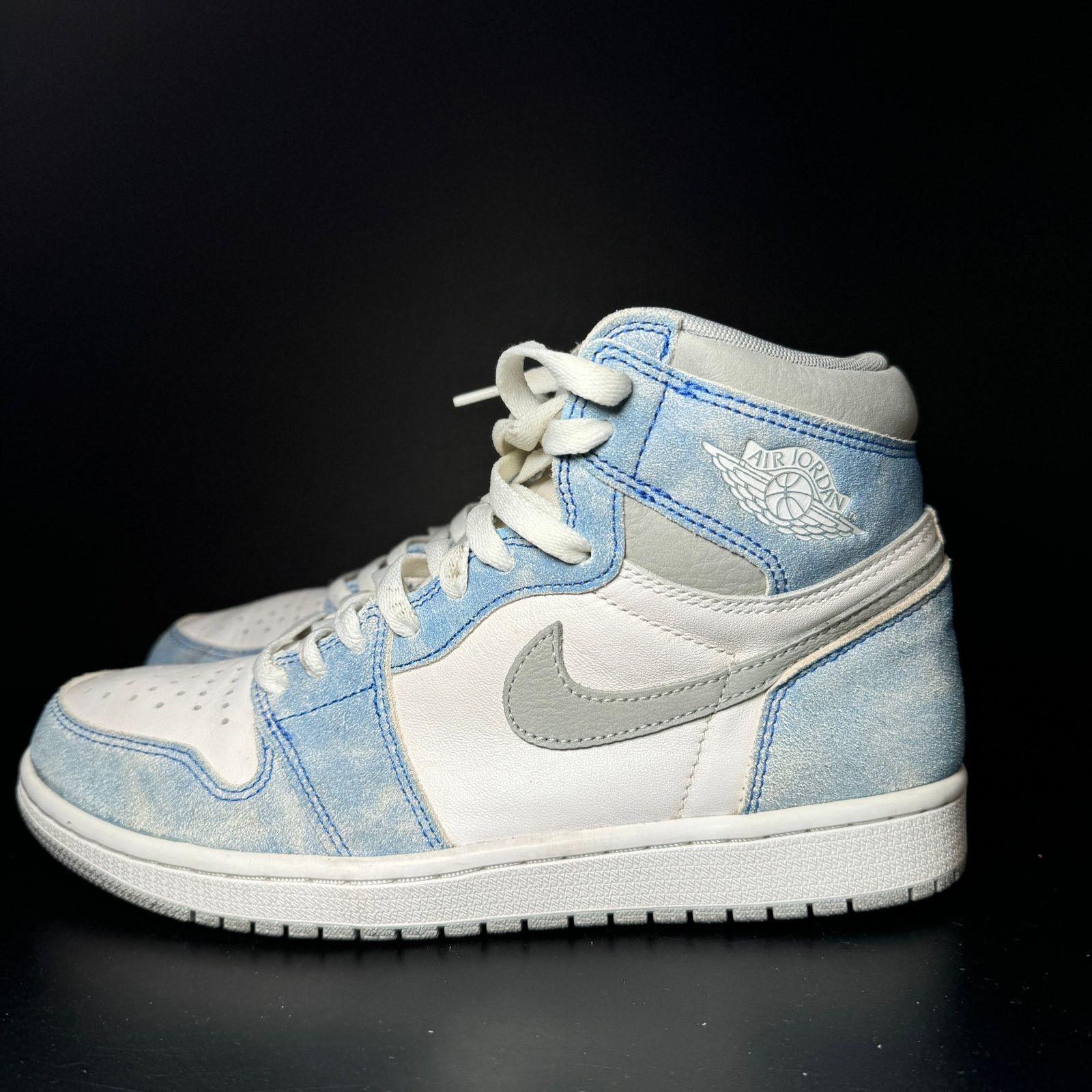 Jordan Brand × Nike Size 8 - Air Jordan 1 Retro High OG Hyper Royal Men's Shoes Size US 8 / EU 41 - 8 Thumbnail