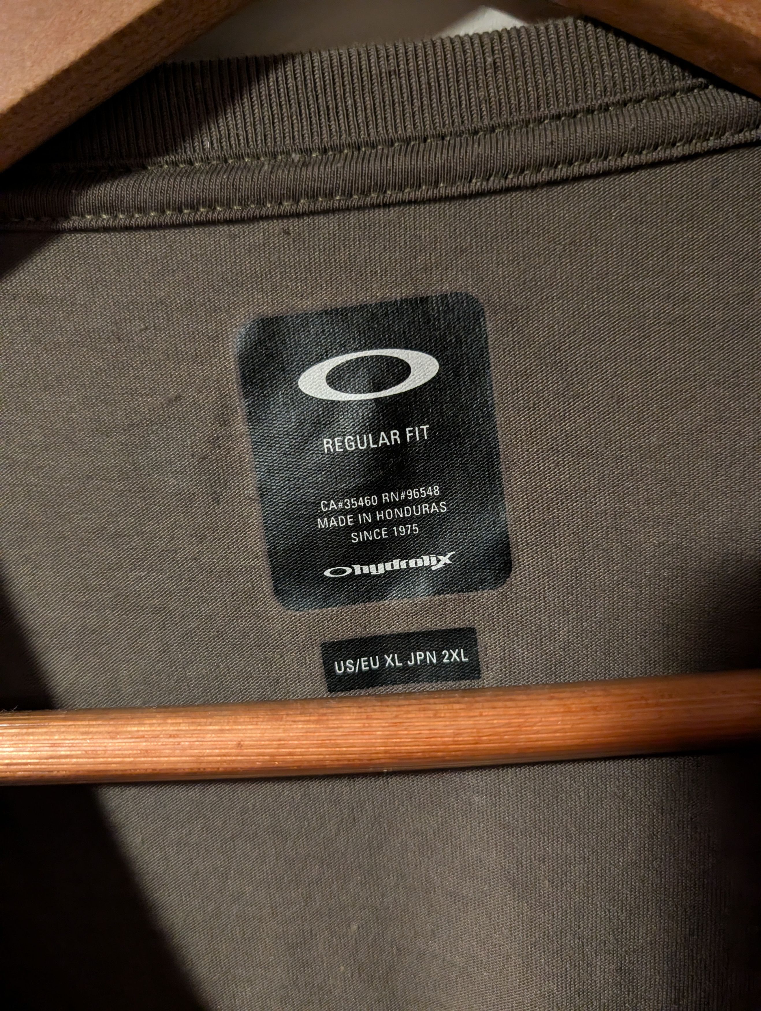 Oakley Oakley Hydrolix Regular Fit Mens Color Short Sleeve T-Shirt Size US XL / EU 56 / 4 - 3 Thumbnail