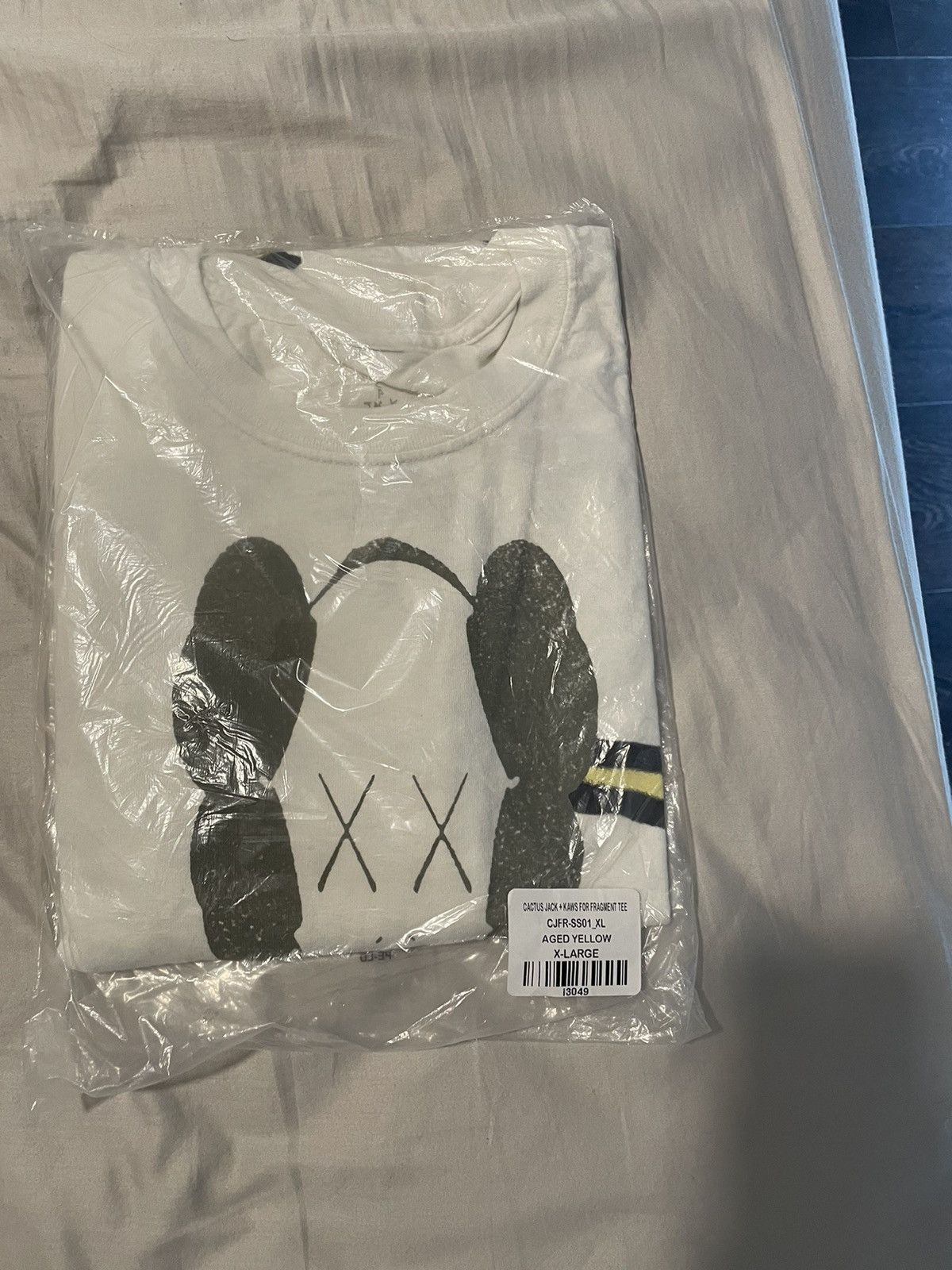 Fragment Design × Kaws × Travis Scott Cactus Jack x Kaws x Fragement Tee XL Size US XL / EU 56 / 4 - 2 Thumbnail