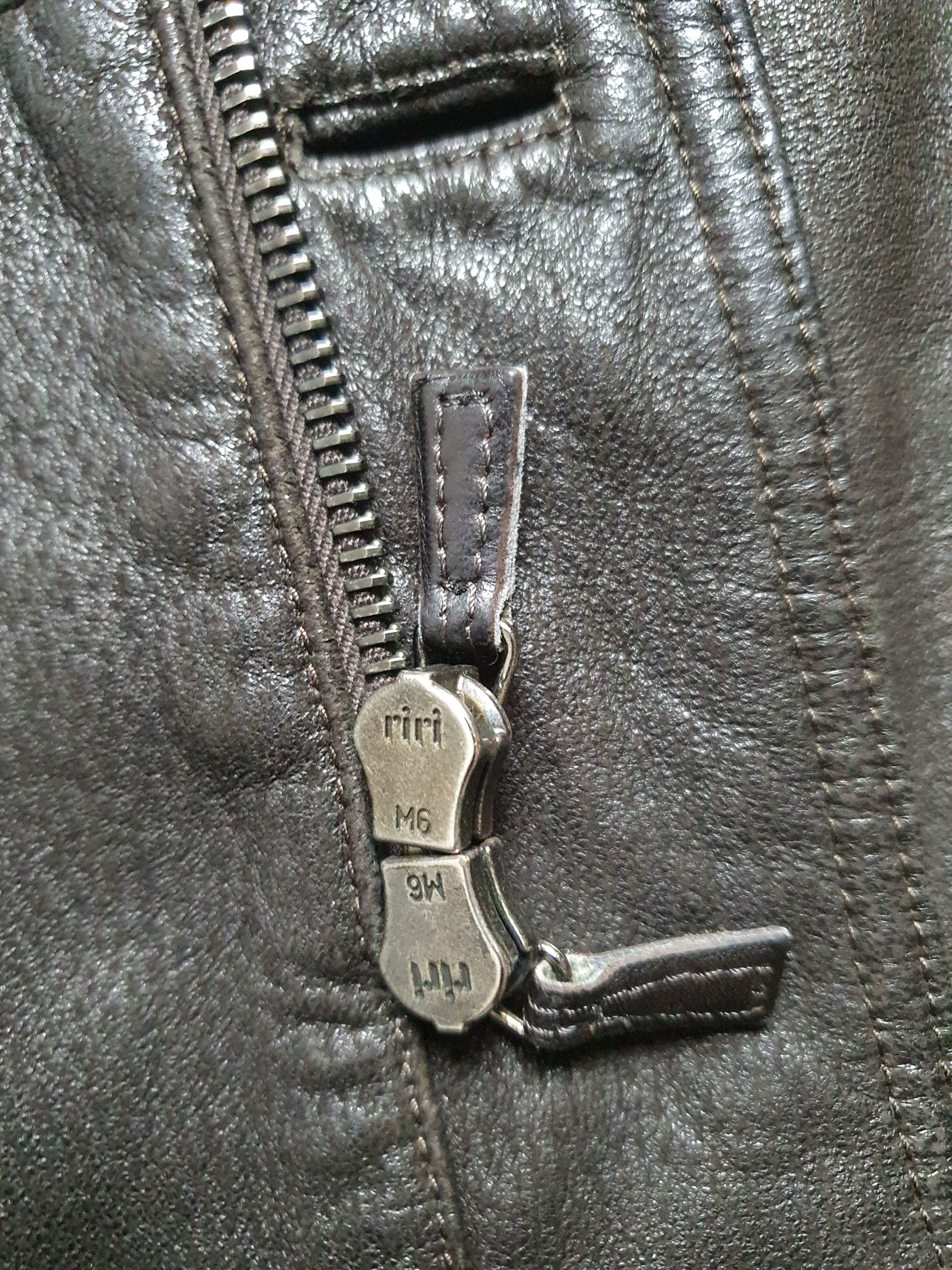 Ermenegildo Zegna Leather coat Ermenegildo Zegna original rare luxury item Size US L / EU 52-54 / 3 - 9 Thumbnail
