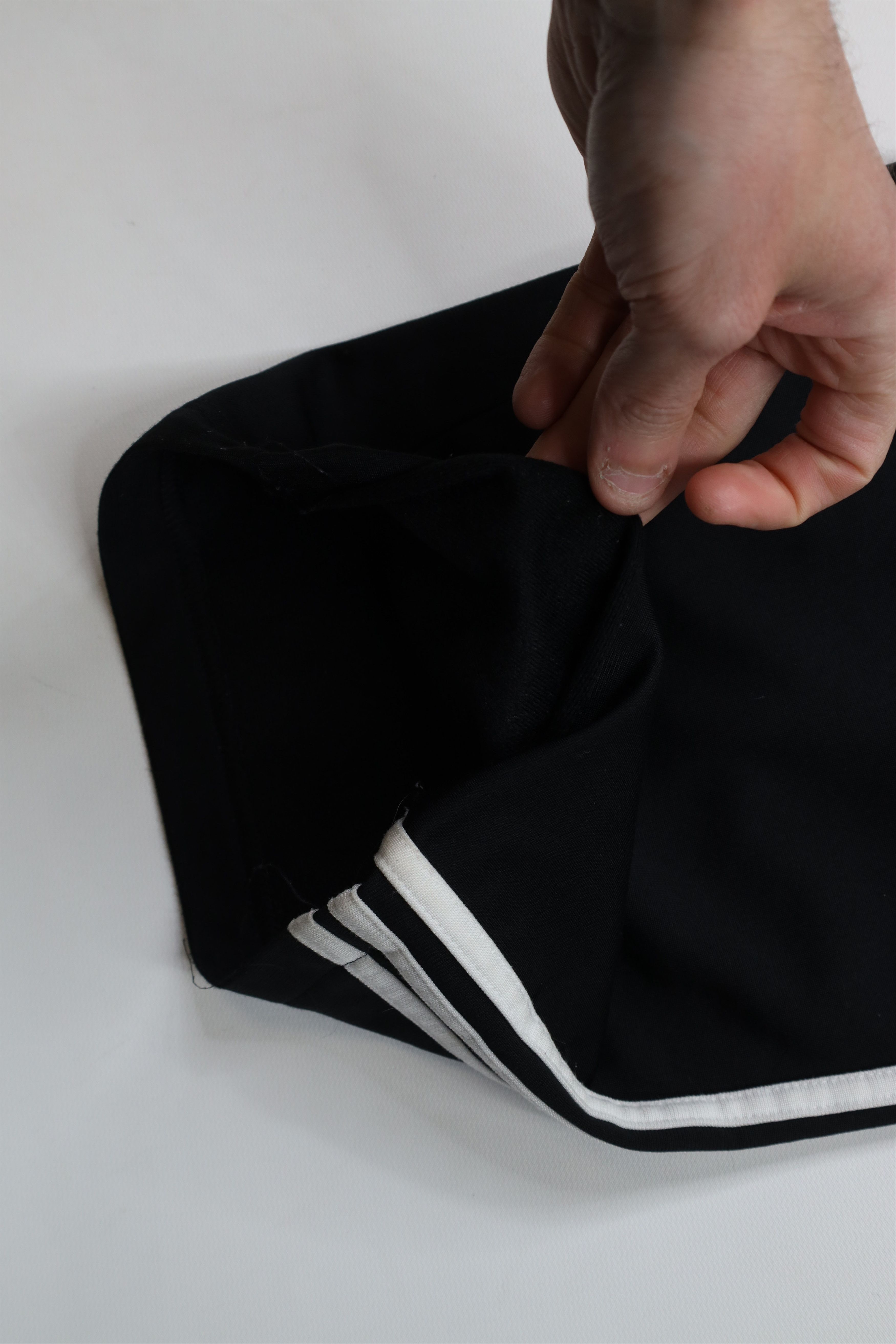 Adidas Vintage Y2K Adidas Spell Out Striped Wide Leg Sweatpants Size US 34 / EU 50 - 5 Thumbnail