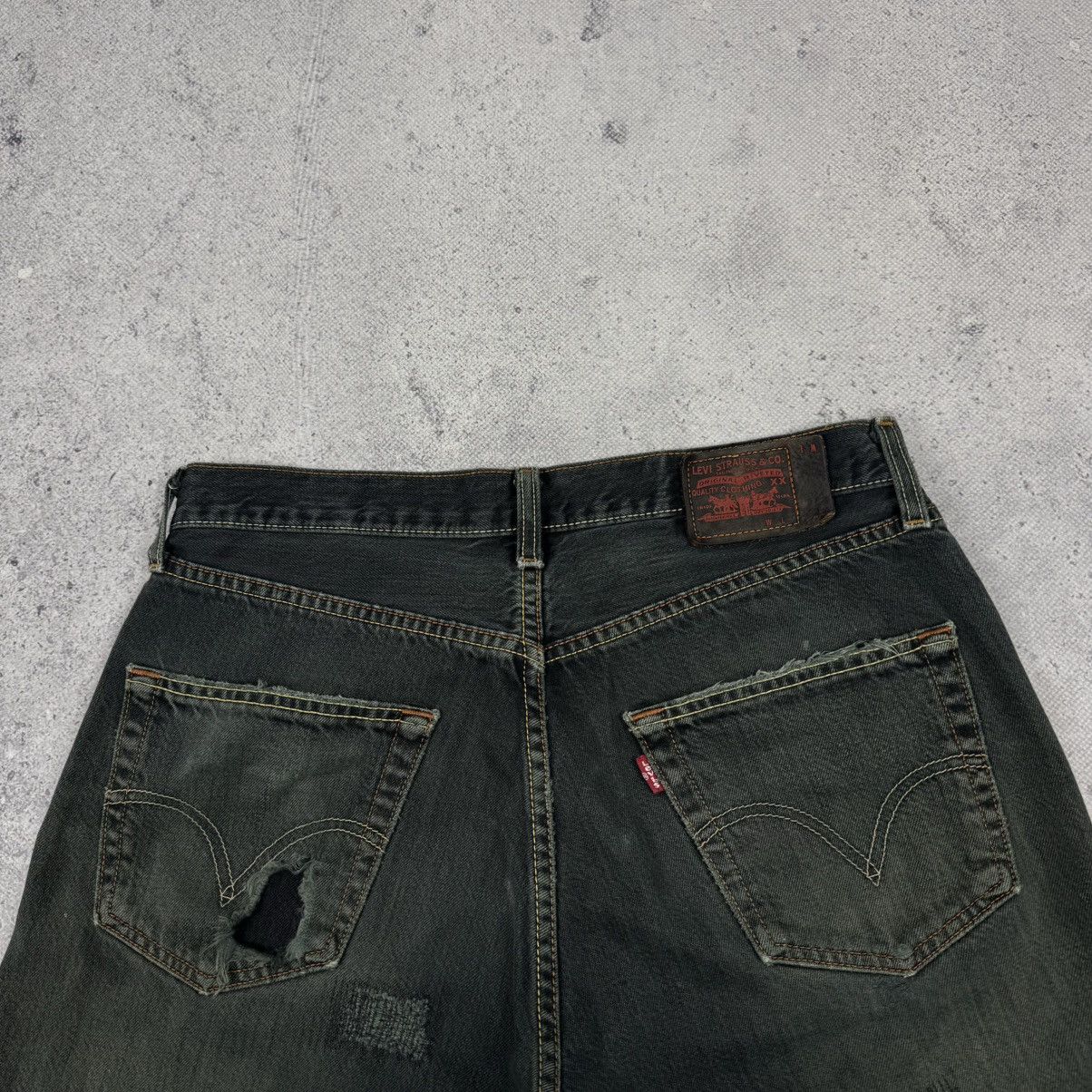 Japanese Brand × Levi's × Vintage Vintage Levi’s 501 Distressed Faded Grunge Avant Garde Jeans Size US 32 / EU 48 - 7 Thumbnail