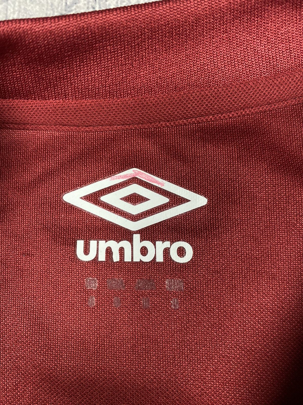 Umbro Umbro West Ham FC Soccer Jersey Tee T Shirt Size US M / EU 48-50 / 2 - 10 Thumbnail