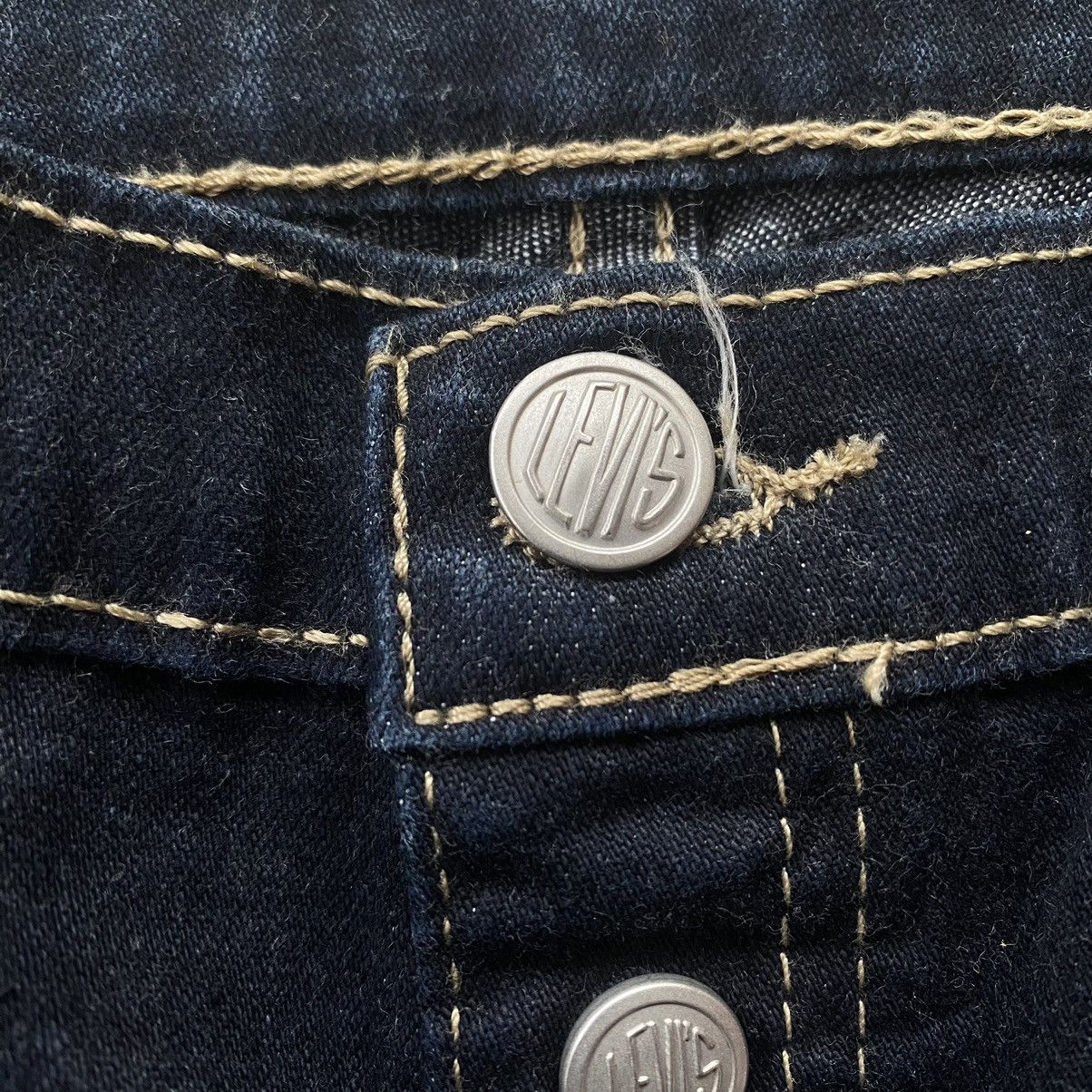 Levi’s bootcut bush pants stretchable jeans