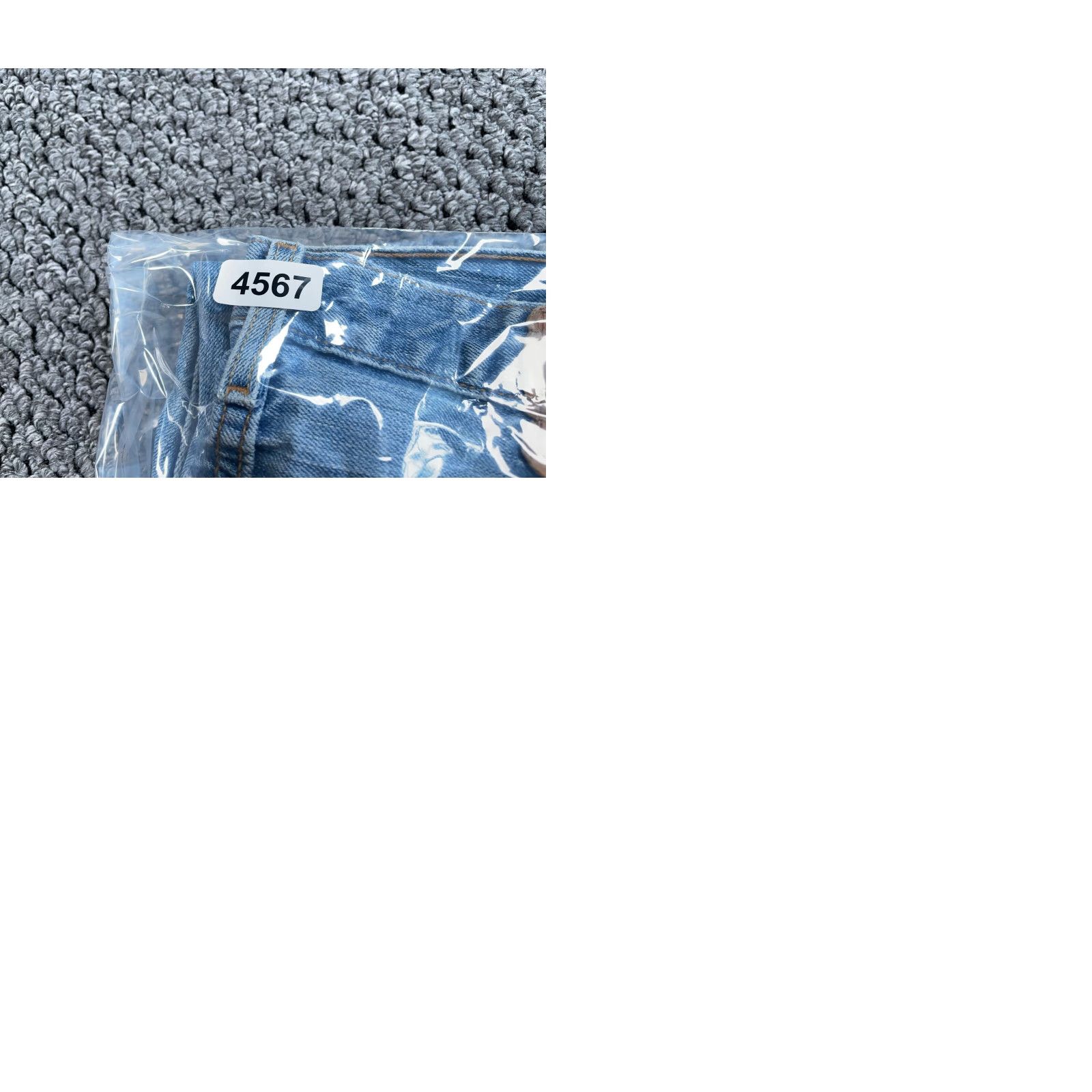 Levi's VINTAGE Levi's 501 XX Jeans Men's 32 x 31 Blue Denim Button Fly 2003 90s Classic Straight Jeans Mens Size US 32 / EU 48 - 10 Thumbnail