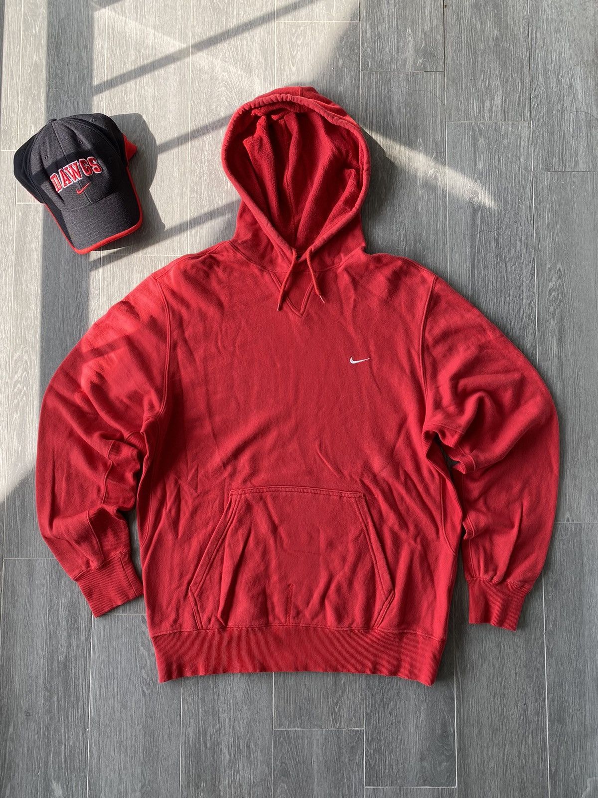 Nike × Vintage Vintage Y2K Red Nike Essential Swoosh Hoodie🍒 Size US L / EU 52-54 / 3 - 1 Thumbnail