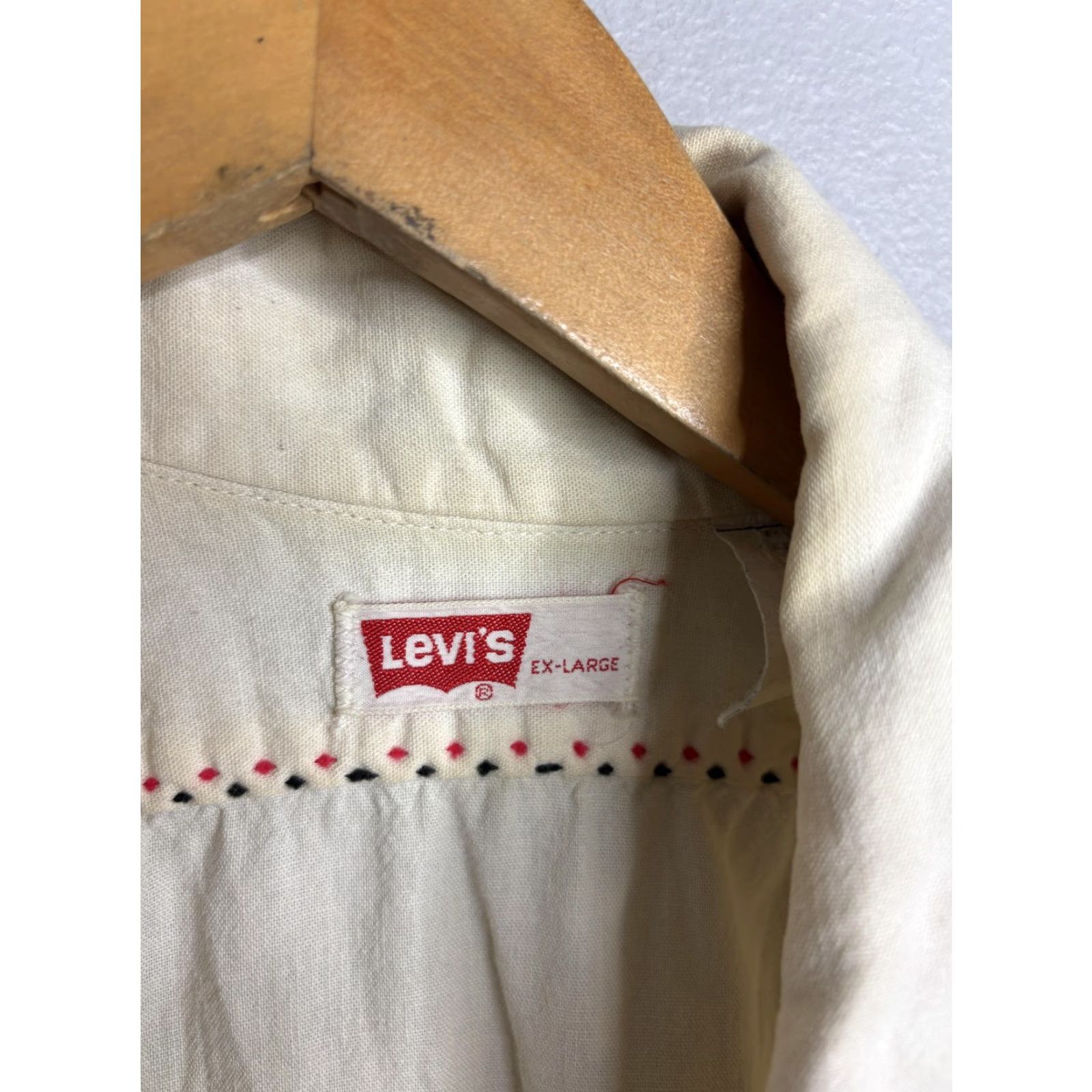 Levi's Levi's Shirt Mens XL Cream Embroidered Southwestern Button Down Long Sleeve Zia Size US XL / EU 56 / 4 - 4 Thumbnail