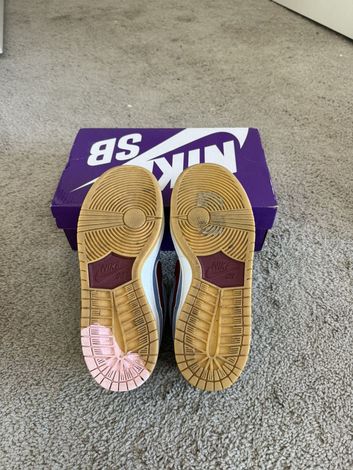 Nike SB Nike SB Phillies Dunk Low PRM Size US 5.5 / EU 38 - 4 Thumbnail