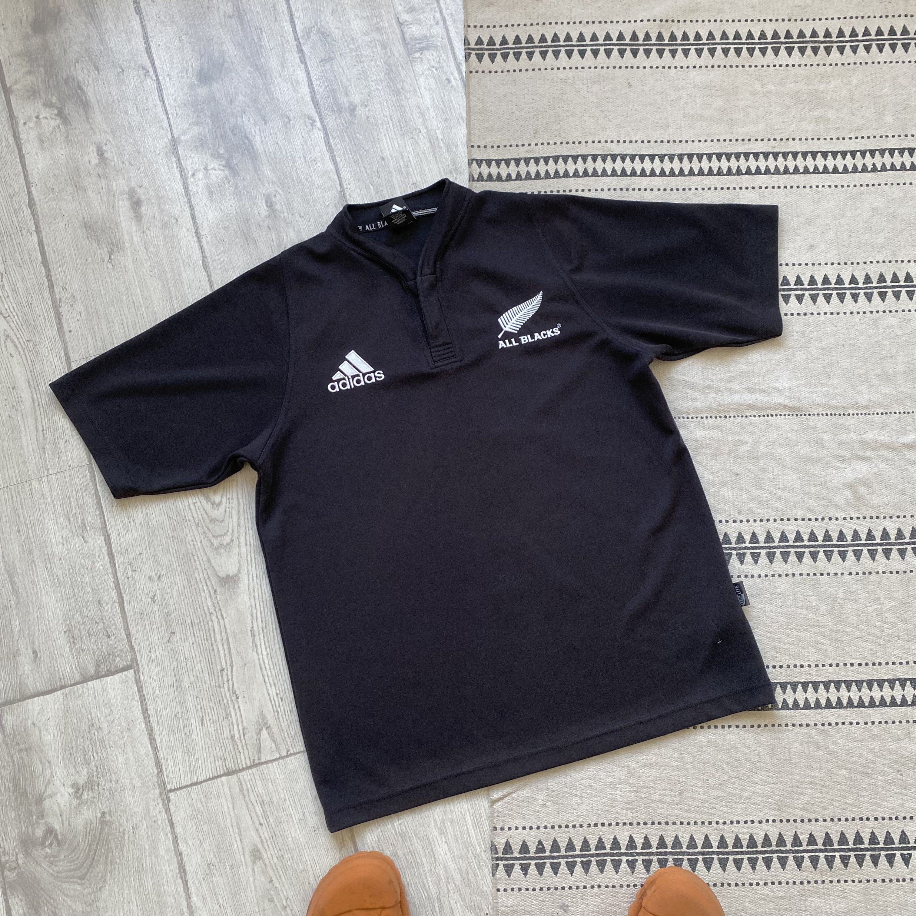 Adidas 🏈 Vintage 90s All black Adidas New Zealand rugby jersey Size US M / EU 48-50 / 2 - 8 Thumbnail