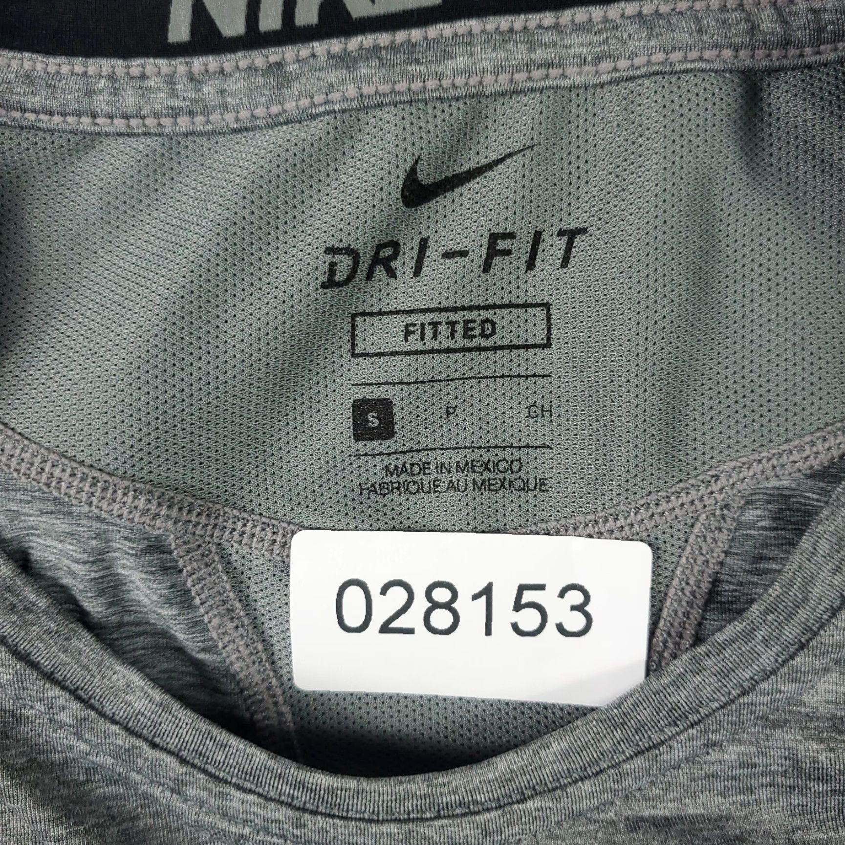 Nike Nike T Shirt Mens Small Gray Pro Swoosh Active Work Out Long Sleeve Size US S / EU 44-46 / 1 - 8 Thumbnail